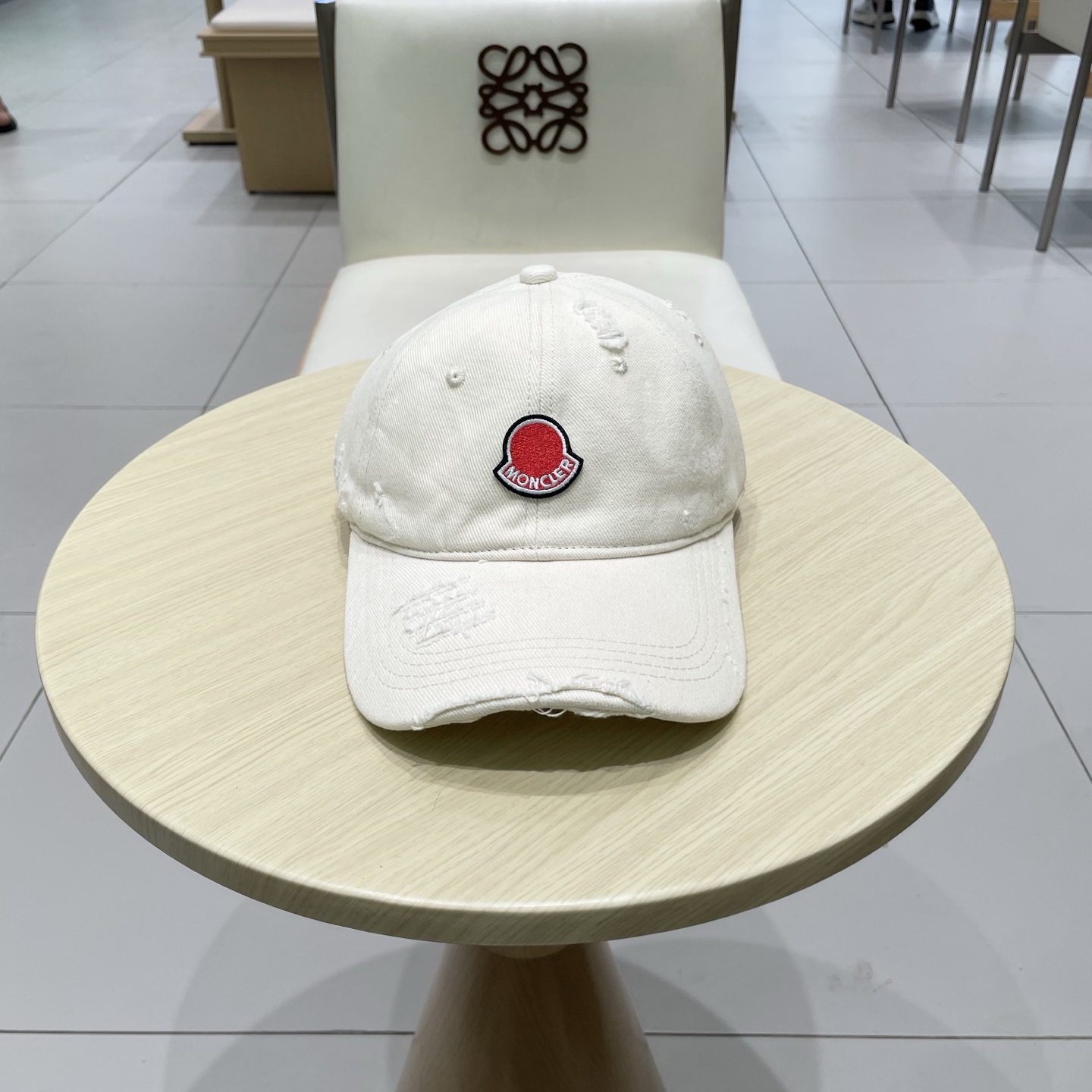  蒙口MONCLER新款秋款棒球帽，时尚炸街单品，风格很OK，网红.时尚博主的最爱！高品质舒适透气，凹造