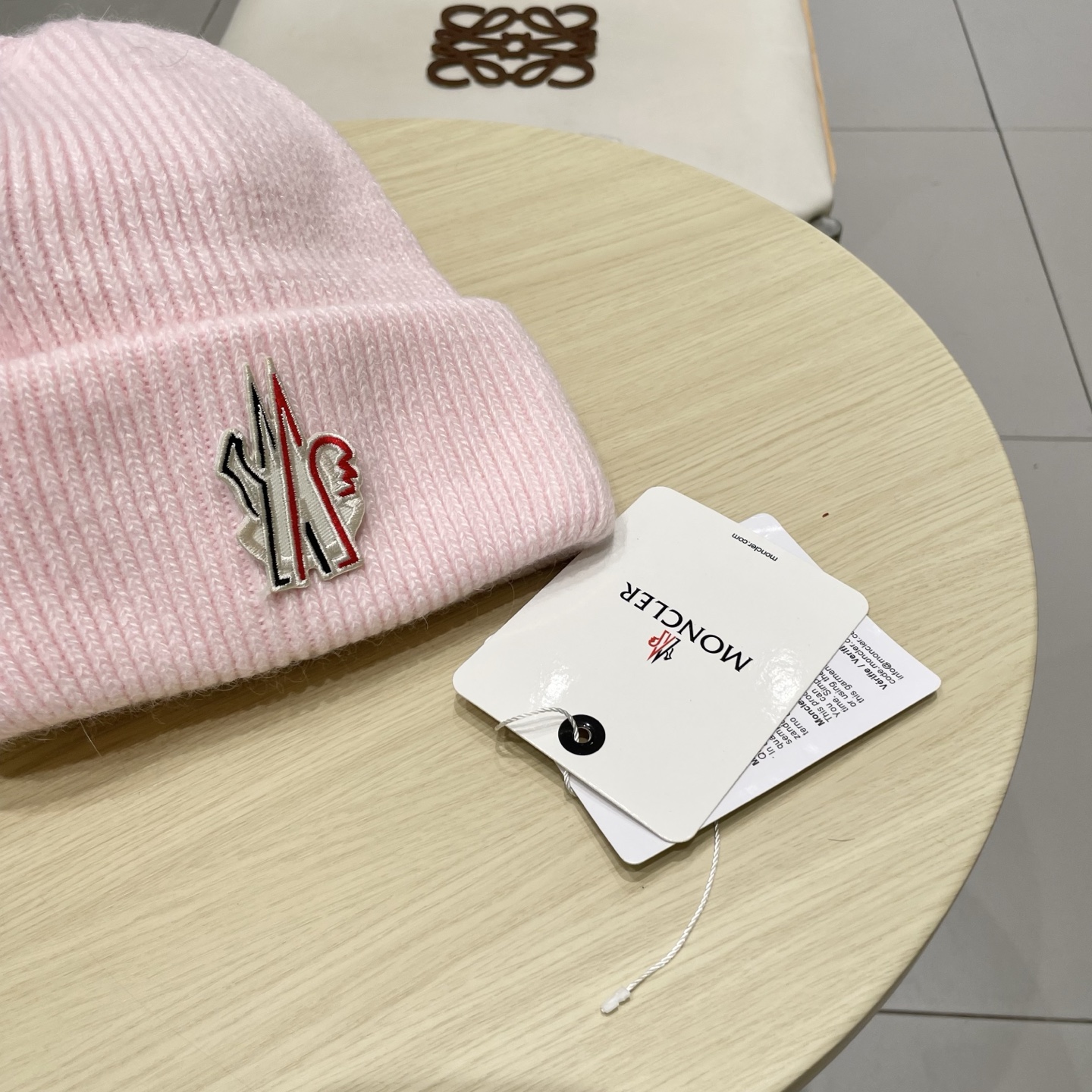  蒙口Moncler盟可睐💥官网经典针织帽，原单复刻.非常柔软亲肤，弹性很好💓有质感又非常百搭的款式~保
