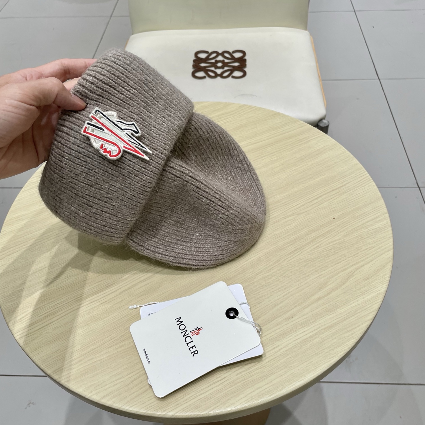  蒙口Moncler盟可睐💥官网经典针织帽，原单复刻.非常柔软亲肤，弹性很好💓有质感又非常百搭的款式~保