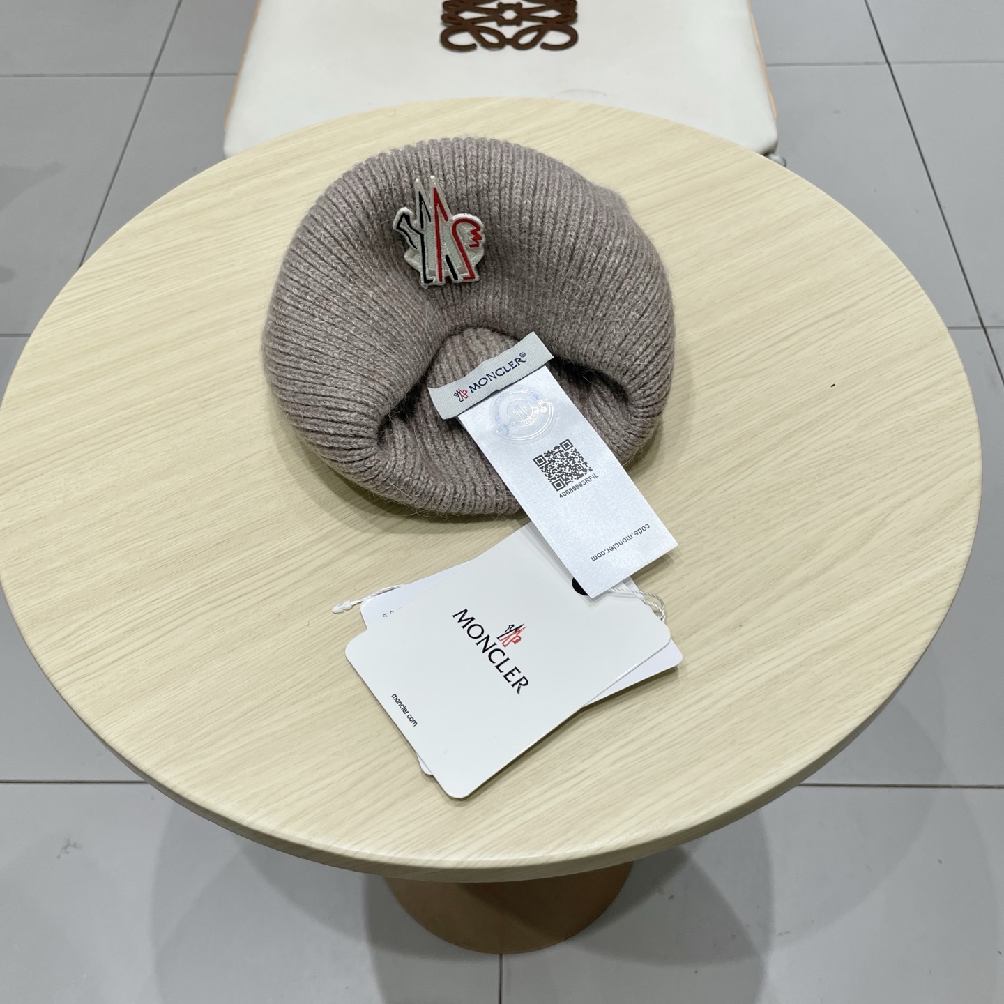  蒙口Moncler盟可睐💥官网经典针织帽，原单复刻.非常柔软亲肤，弹性很好💓有质感又非常百搭的款式~保