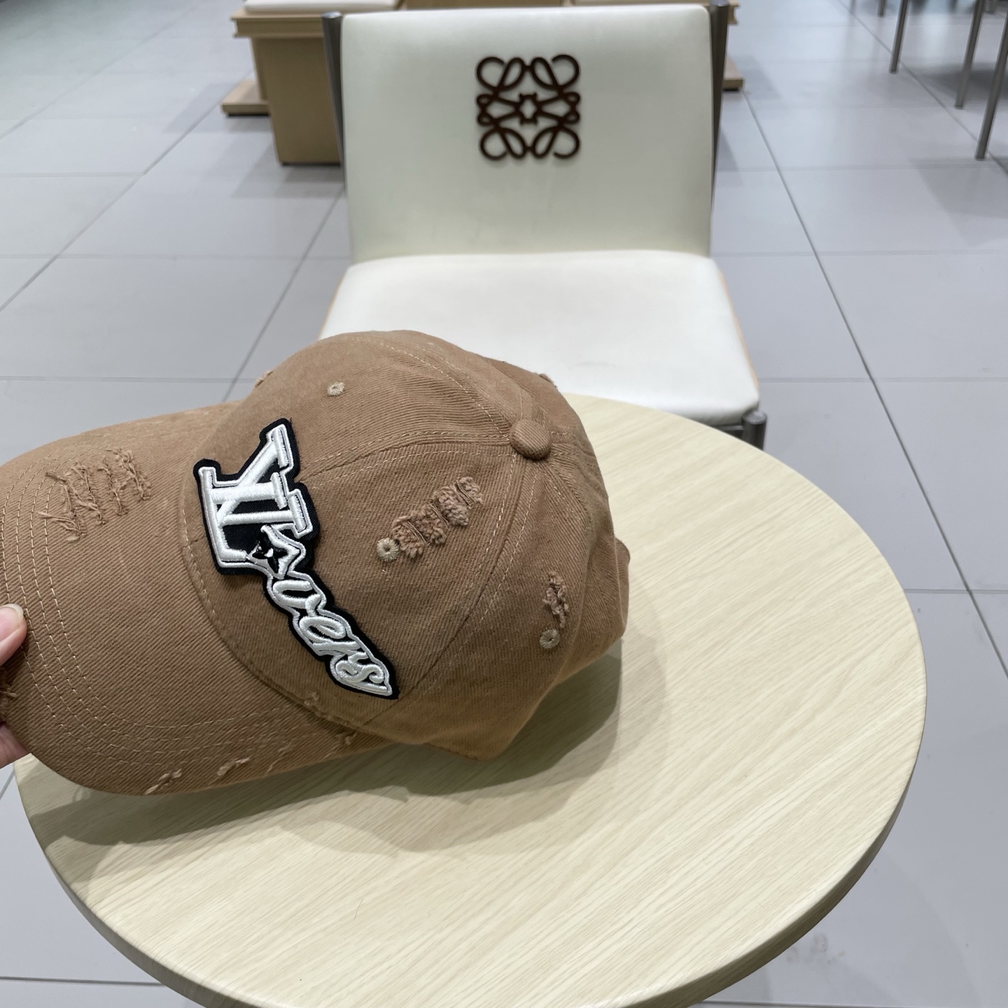  路易威登棒球帽LouisVuitton👒😍秋款新款LV棒球帽，重工打造♥高端大气