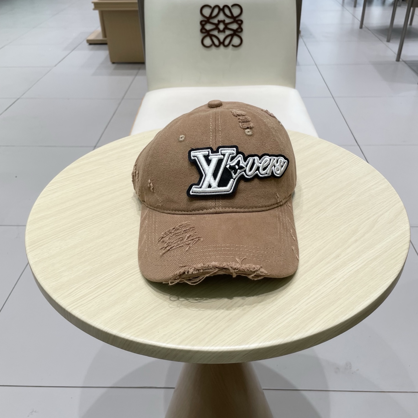  路易威登棒球帽LouisVuitton👒😍秋款新款LV棒球帽，重工打造♥高端大气