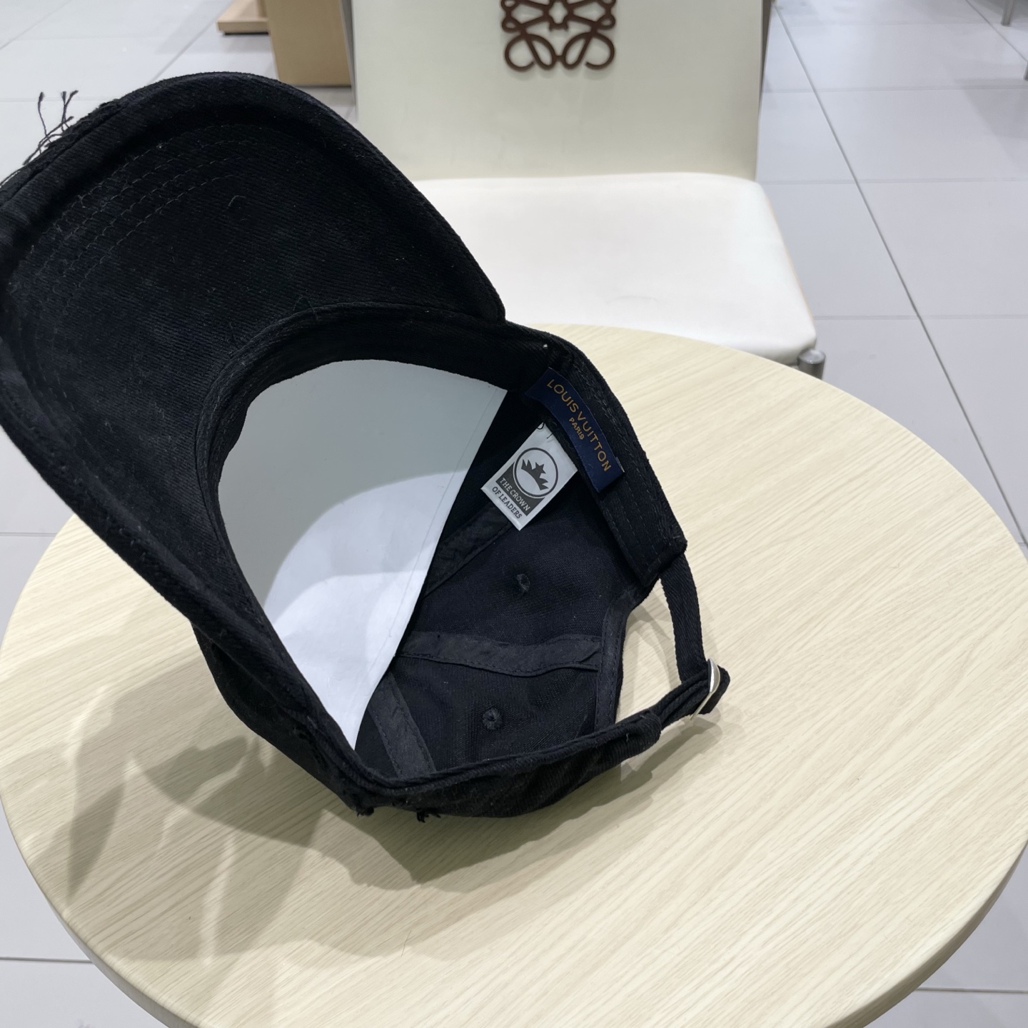  路易威登棒球帽LouisVuitton👒😍秋款新款LV棒球帽，重工打造♥高端大气