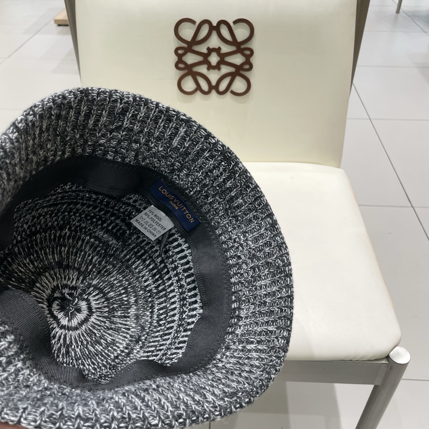  Lv路易威登女款2025秋冬小众混色镂空草编渔夫帽女水桶帽