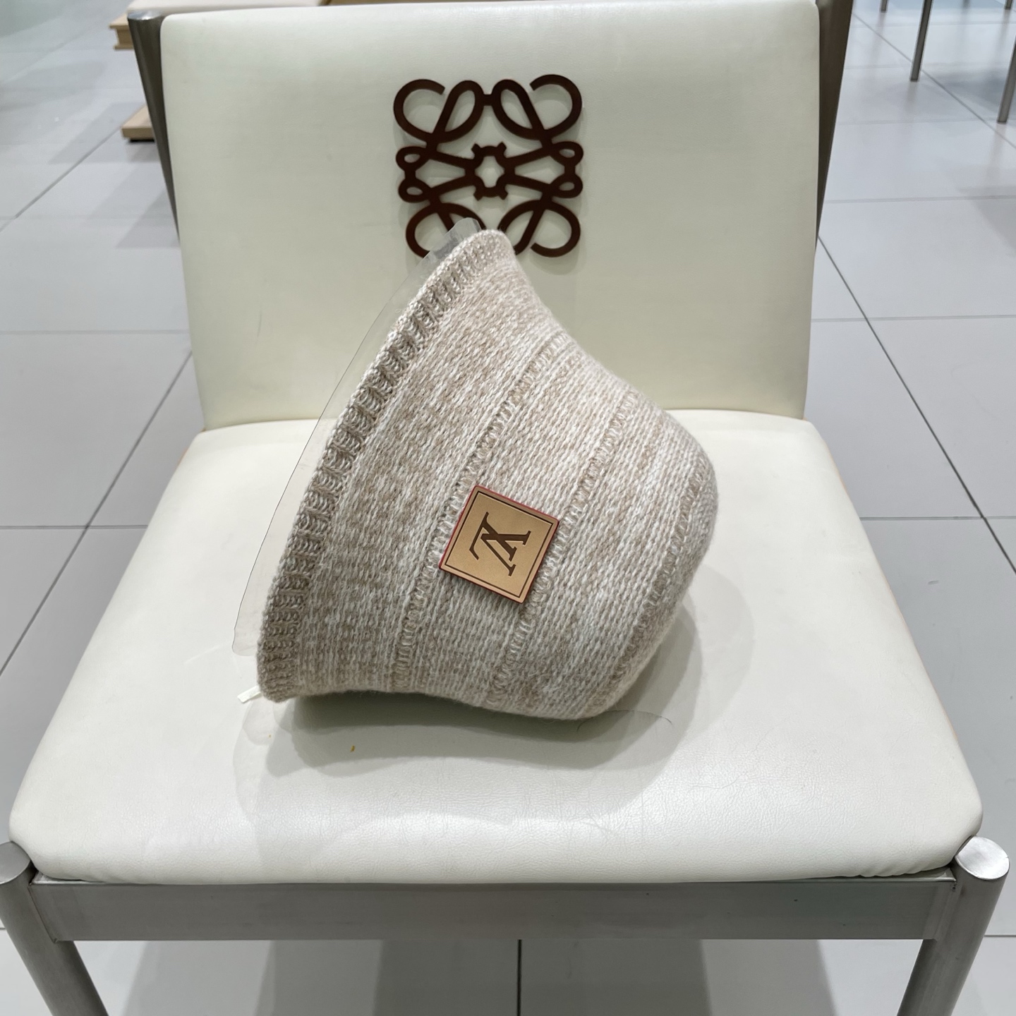  Lv路易威登女款2025秋冬小众混色镂空草编渔夫帽女水桶帽