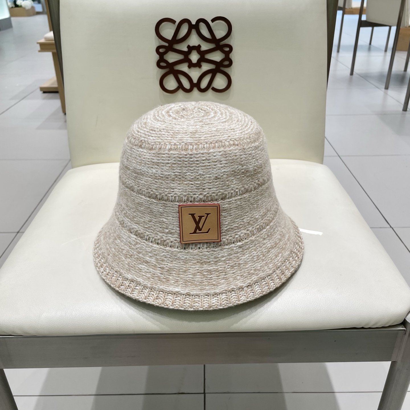  Lv路易威登女款2025秋冬小众混色镂空草编渔夫帽女水桶帽