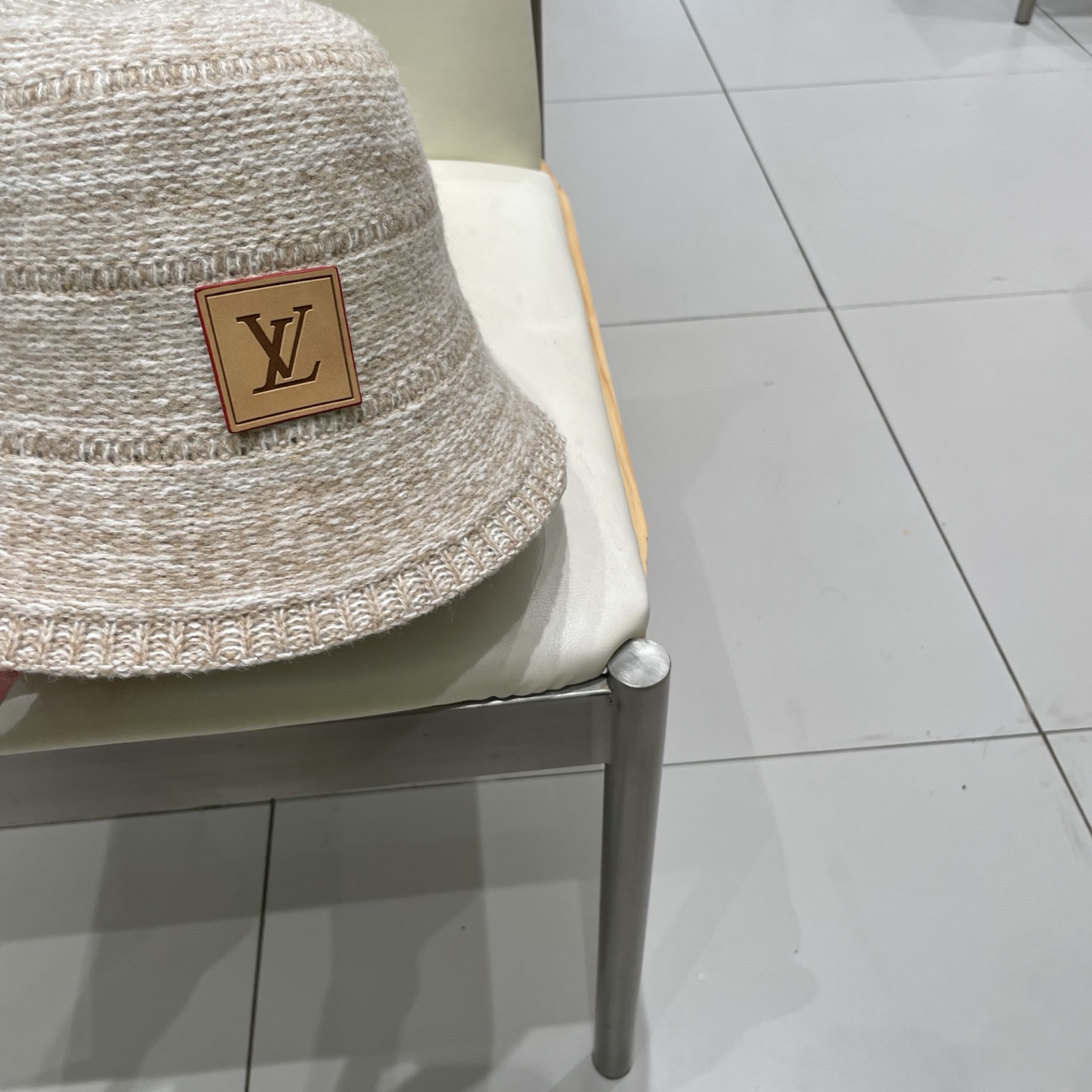  Lv路易威登女款2025秋冬小众混色镂空草编渔夫帽女水桶帽