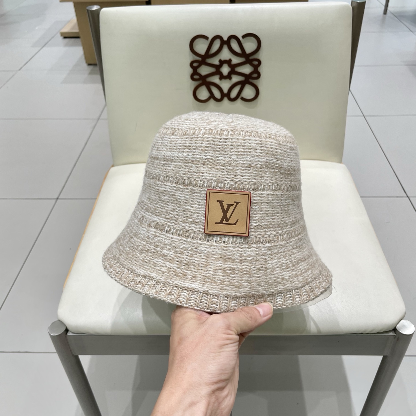  Lv路易威登女款2025秋冬小众混色镂空草编渔夫帽女水桶帽
