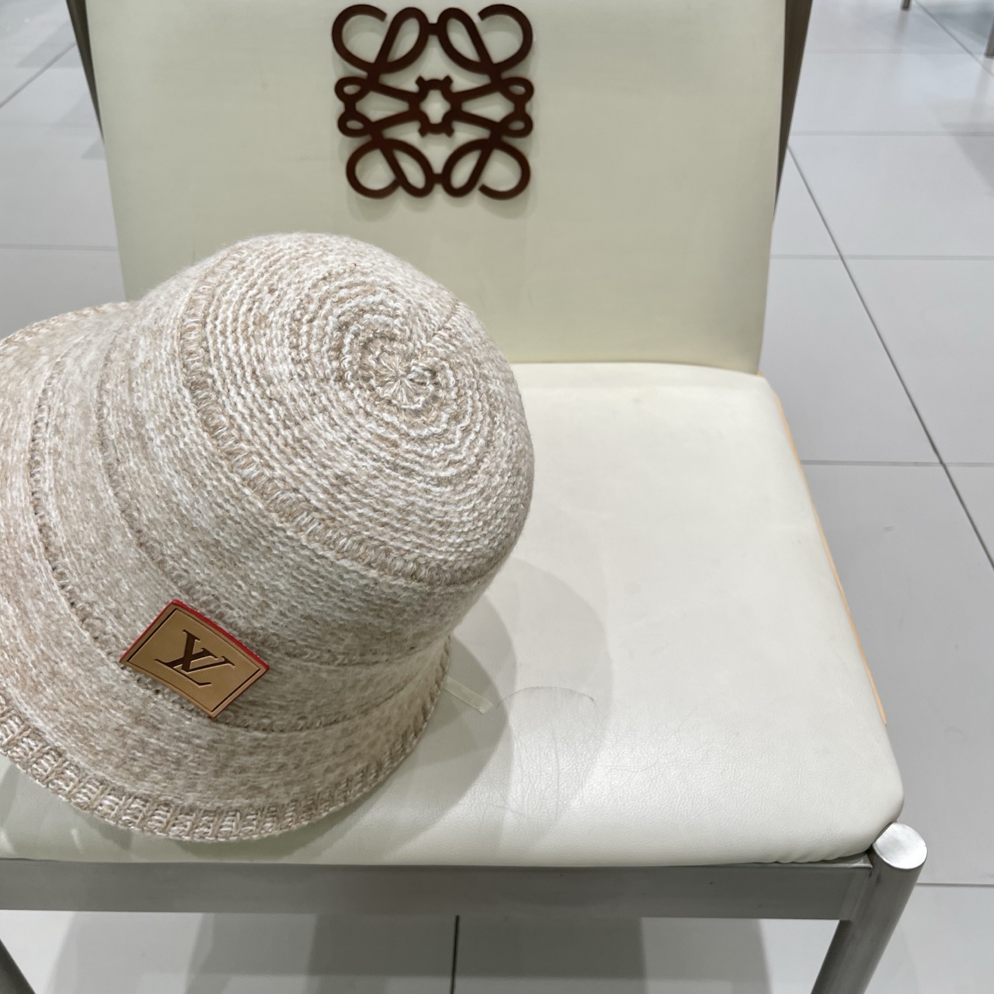  Lv路易威登女款2025秋冬小众混色镂空草编渔夫帽女水桶帽