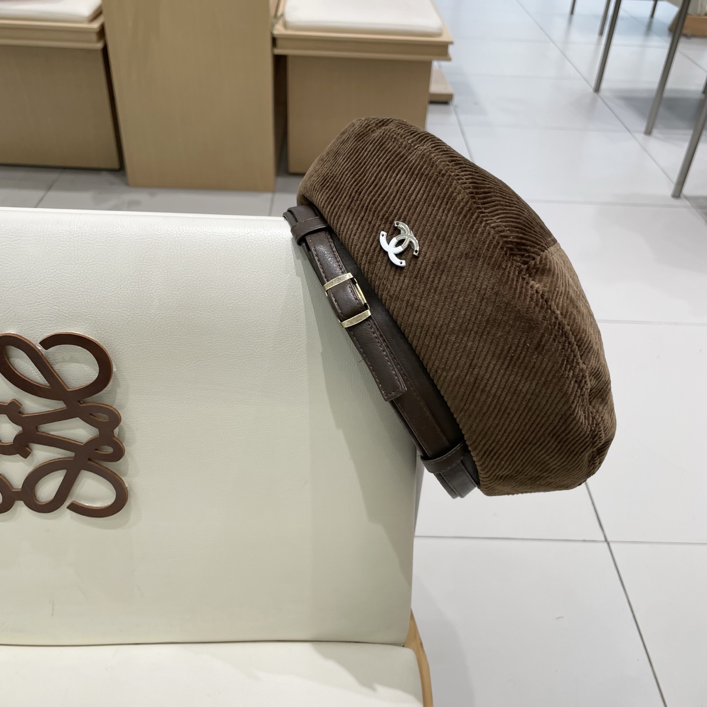  chanel香奈儿潮新款 灯芯绒帽子女秋冬文艺复古贝雷帽大头显脸小气质蓓蕾帽圆顶