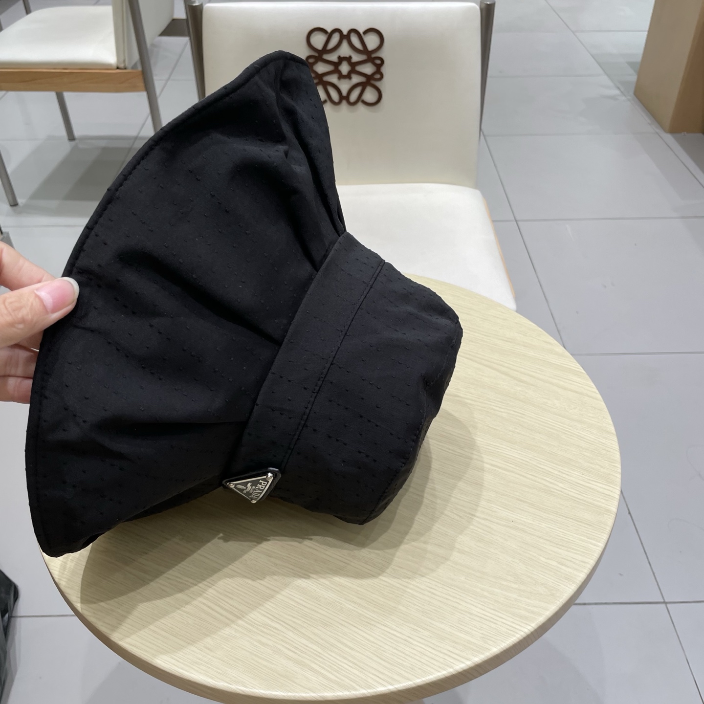  Prada普拉达春夏季渔夫帽女2025新款防晒遮阳帽防紫外线大帽檐户外女士太阳帽