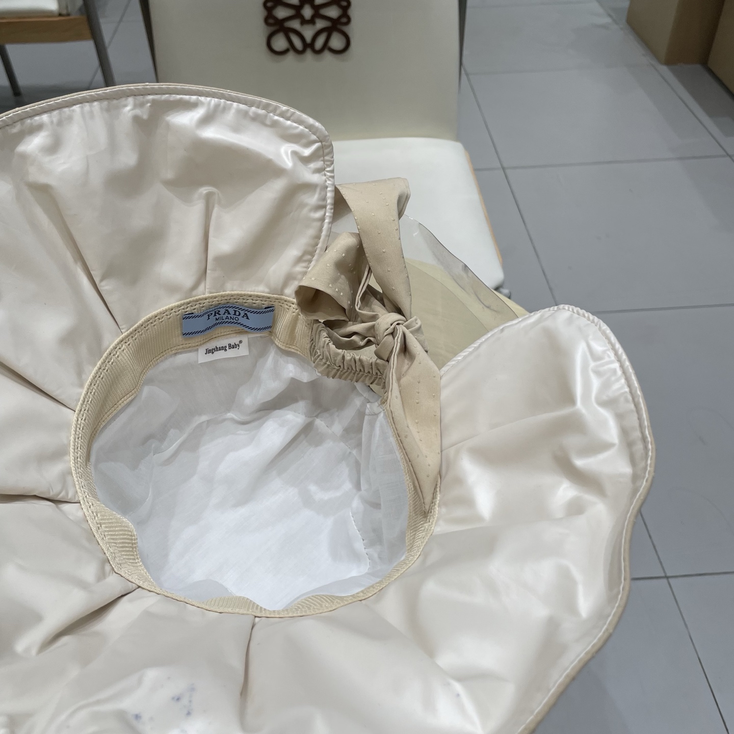  Prada普拉达春夏季渔夫帽女2025新款防晒遮阳帽防紫外线大帽檐户外女士太阳帽