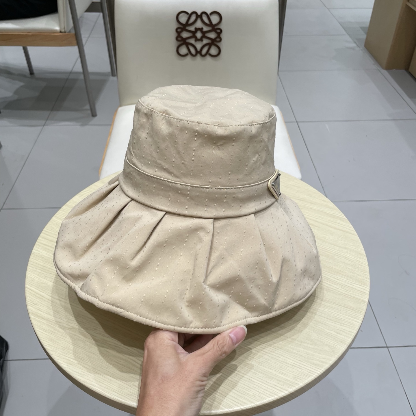  Prada普拉达春夏季渔夫帽女2025新款防晒遮阳帽防紫外线大帽檐户外女士太阳帽