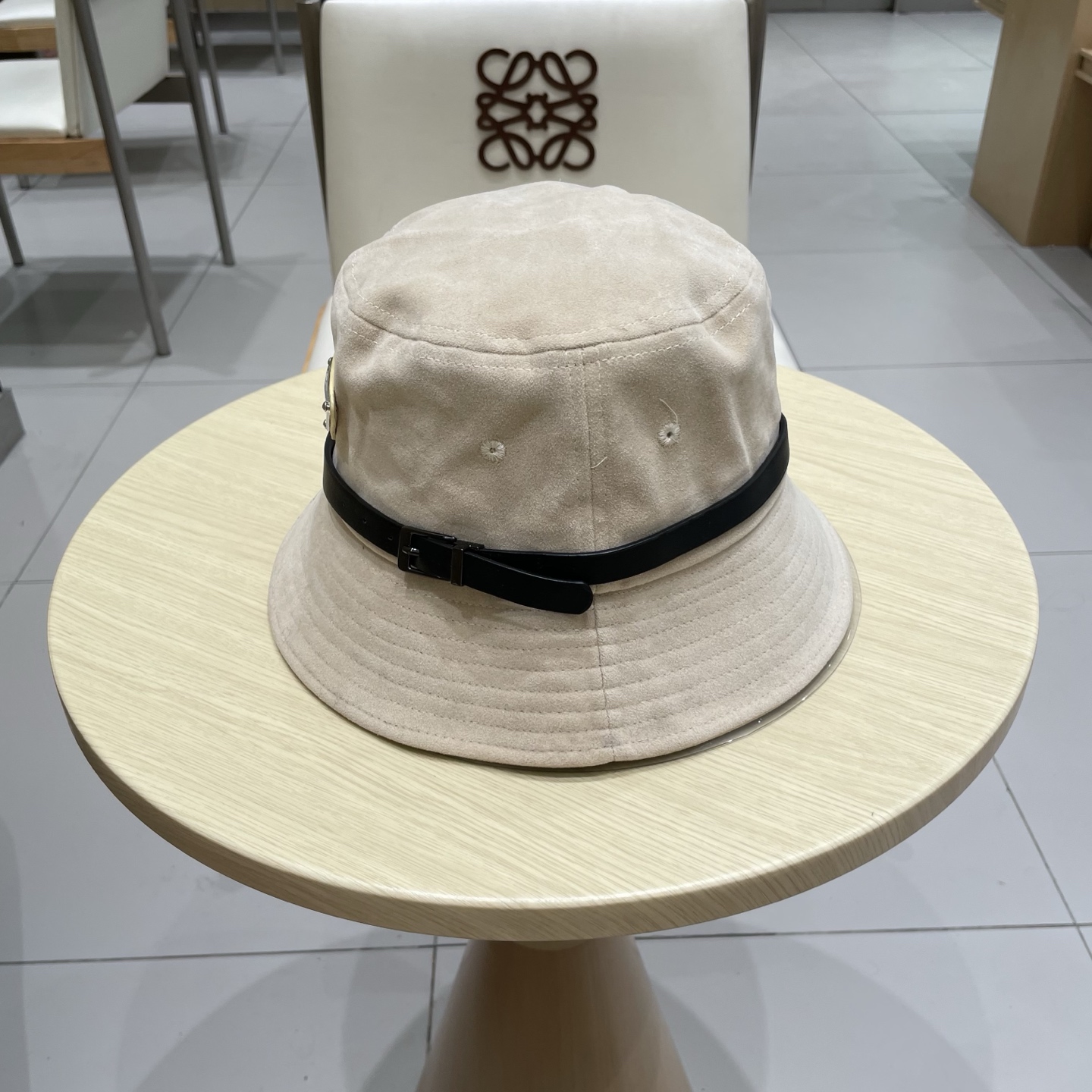  Prada普拉达高品质秋冬麂皮绒皮带扣渔夫帽子男女同款洋气优雅显脸小日系盆帽