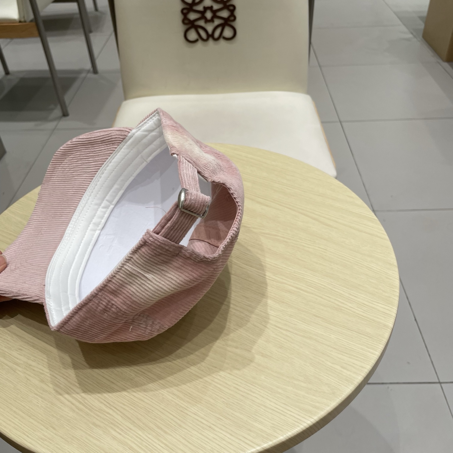  BALENCIAGA巴黎世家2025秋冬新款灯芯绒做旧款棒球帽，男女通用～酷帅出街