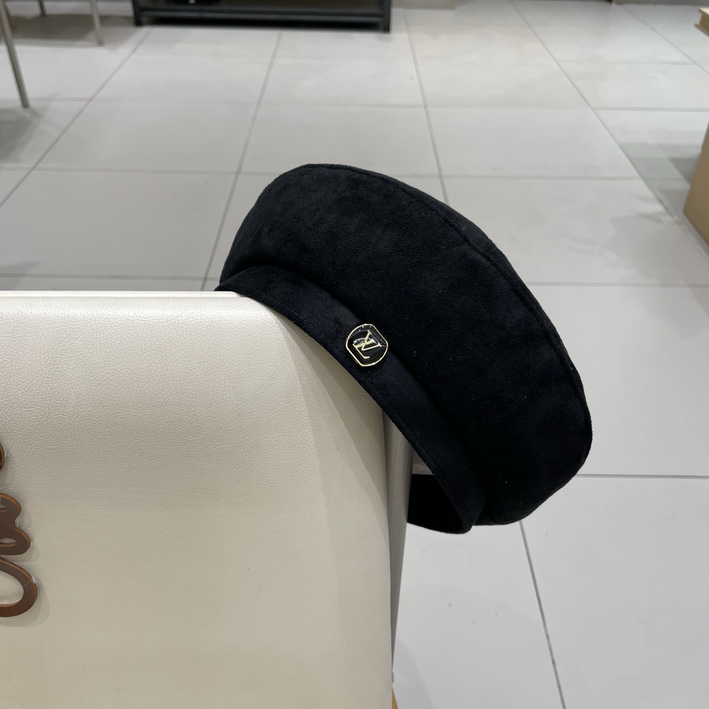  lv路易威登秋冬英伦风复古帽子女韩版贝雷帽新款气质百搭画家帽显脸小南瓜帽