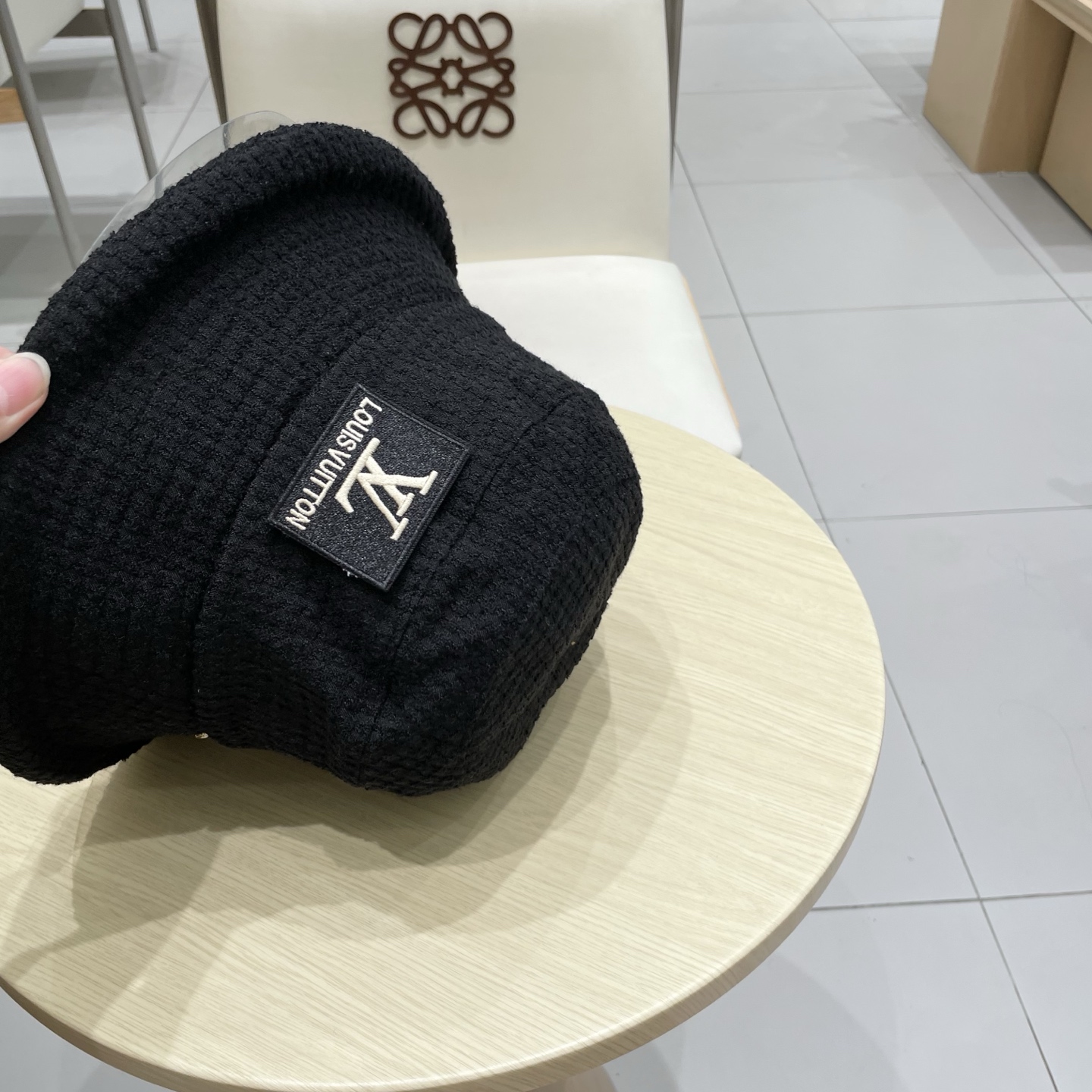 🧢路易威登棒球帽 LouisVuitton2025秋冬款优雅蝴蝶结卷边渔夫帽气质女素颜出街遮脸护耳保暖盆