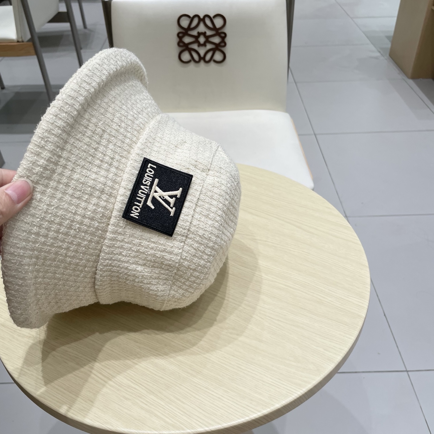 🧢路易威登棒球帽 LouisVuitton2025秋冬款优雅蝴蝶结卷边渔夫帽气质女素颜出街遮脸护耳保暖盆