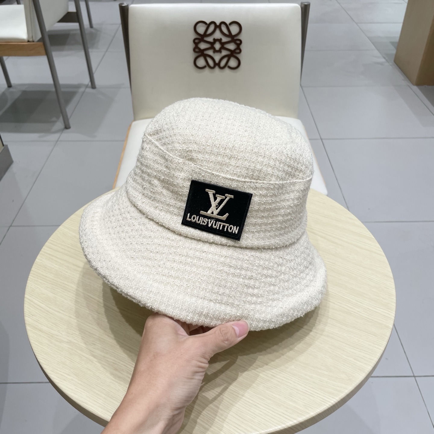 🧢路易威登棒球帽 LouisVuitton2025秋冬款优雅蝴蝶结卷边渔夫帽气质女素颜出街遮脸护耳保暖盆