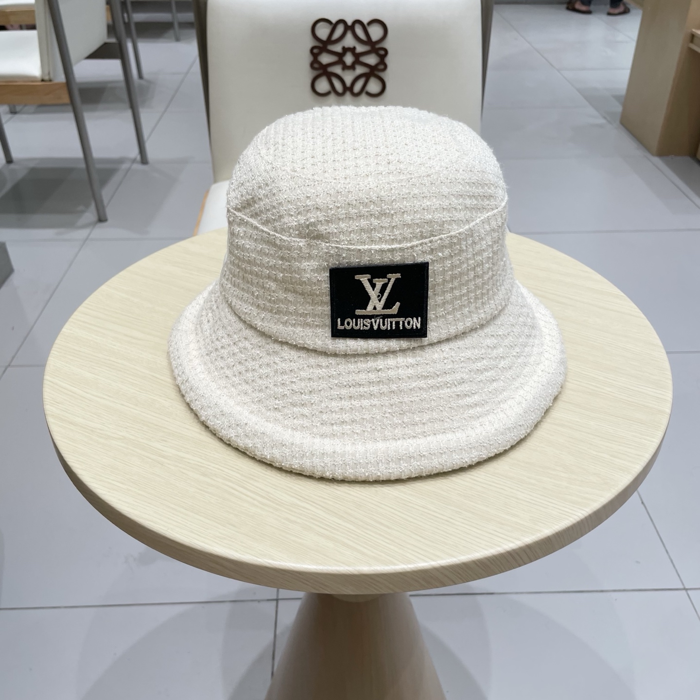 🧢路易威登棒球帽 LouisVuitton2025秋冬款优雅蝴蝶结卷边渔夫帽气质女素颜出街遮脸护耳保暖盆