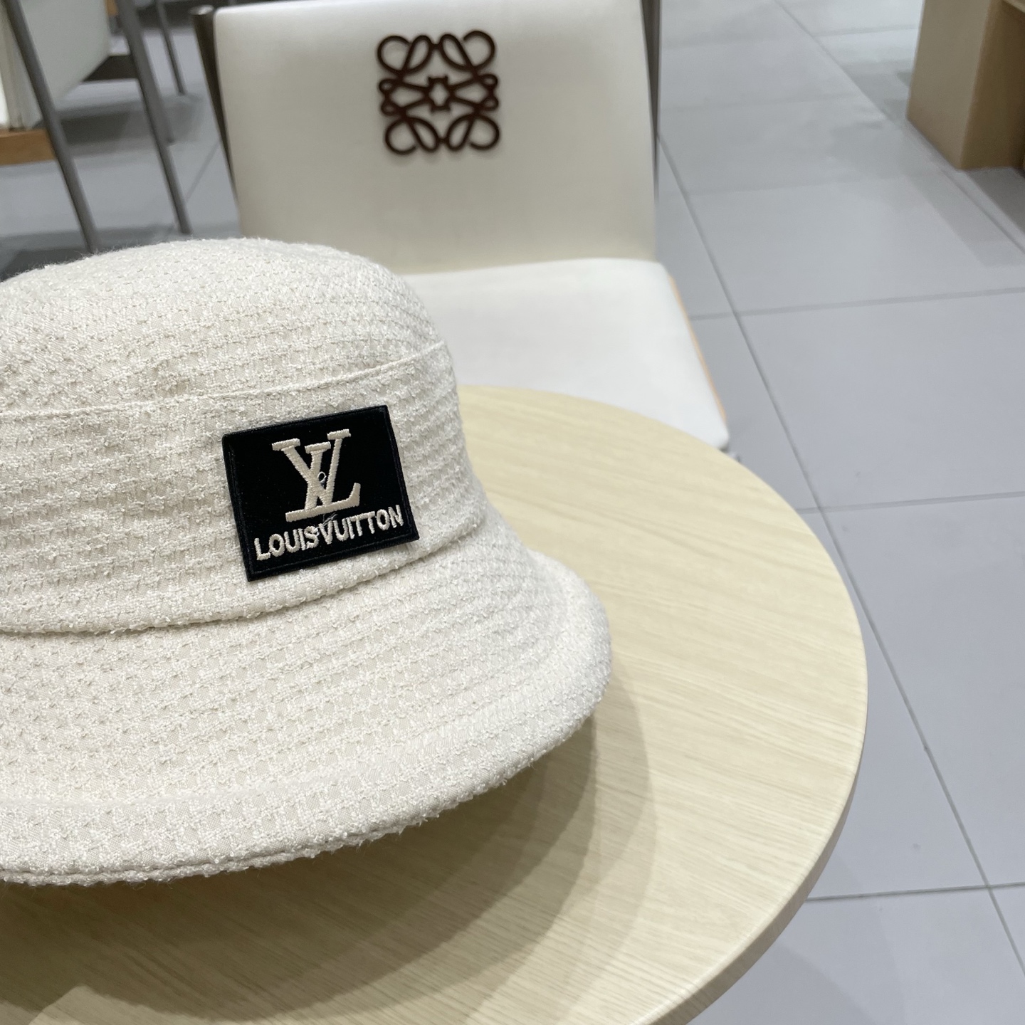 🧢路易威登棒球帽 LouisVuitton2025秋冬款优雅蝴蝶结卷边渔夫帽气质女素颜出街遮脸护耳保暖盆