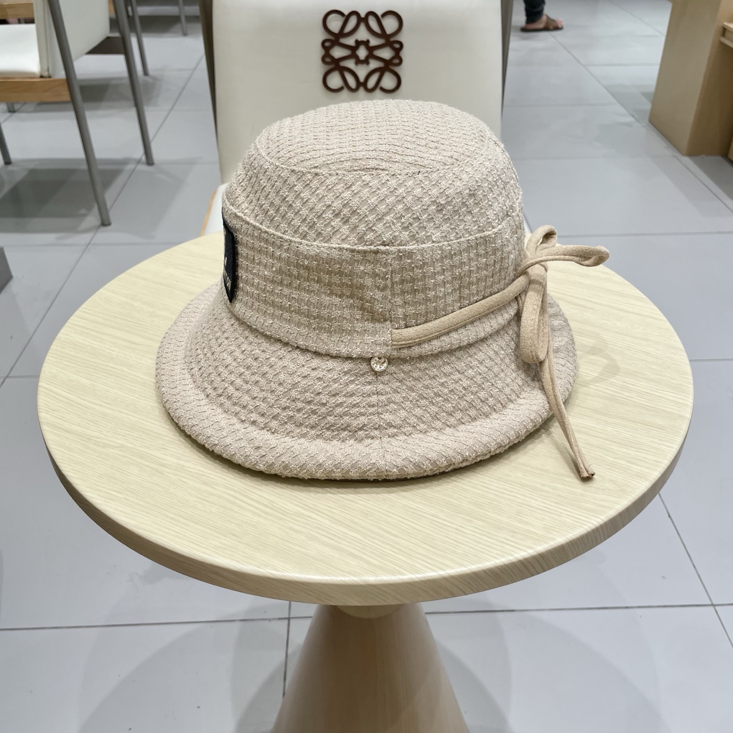 🧢路易威登棒球帽 LouisVuitton2025秋冬款优雅蝴蝶结卷边渔夫帽气质女素颜出街遮脸护耳保暖盆