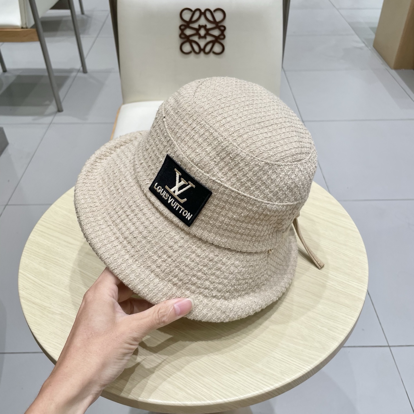 🧢路易威登棒球帽 LouisVuitton2025秋冬款优雅蝴蝶结卷边渔夫帽气质女素颜出街遮脸护耳保暖盆