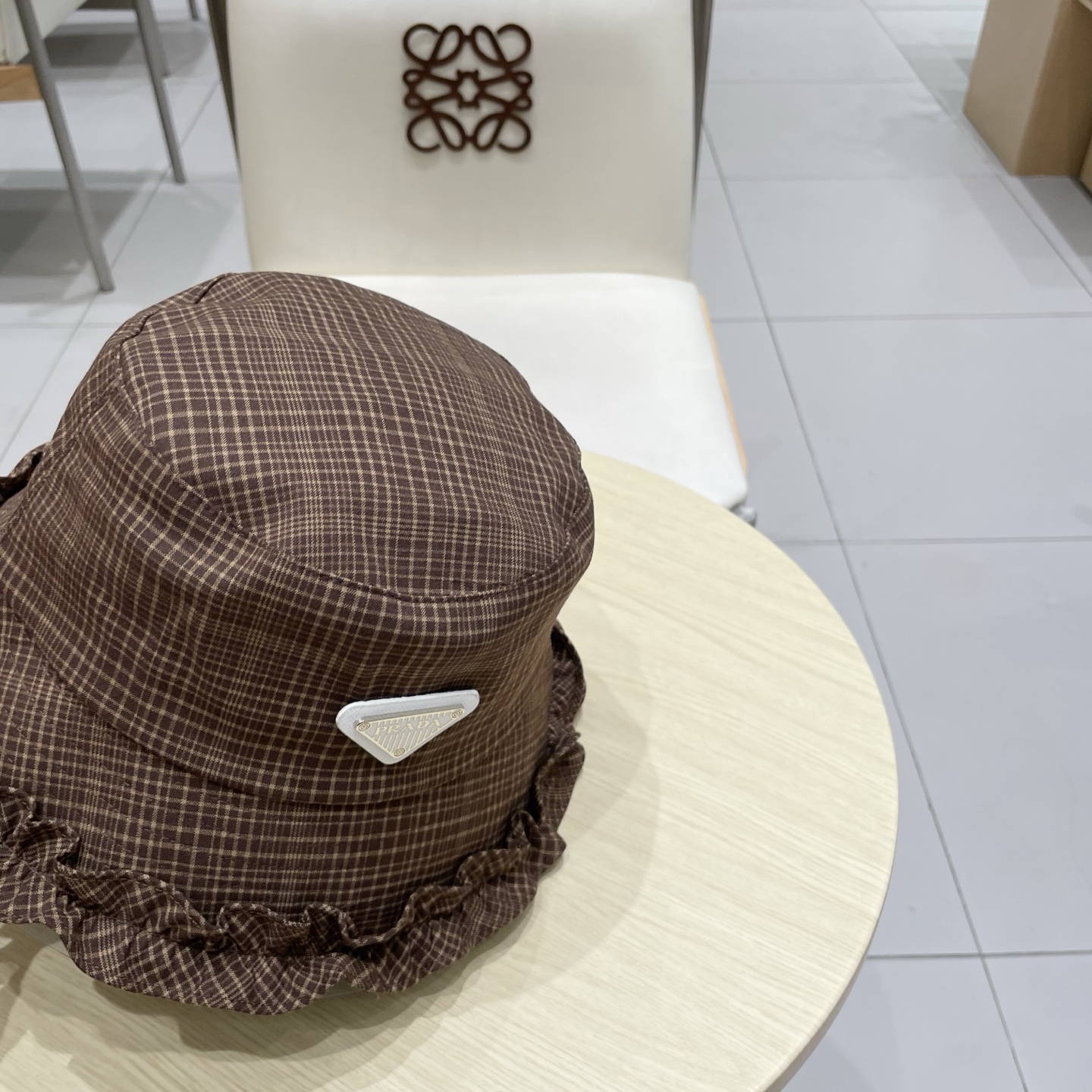  Prada普拉达百搭条纹格子显瘦遮阳渔夫帽帽子女春秋花边可爱网红渔夫帽平顶盆帽