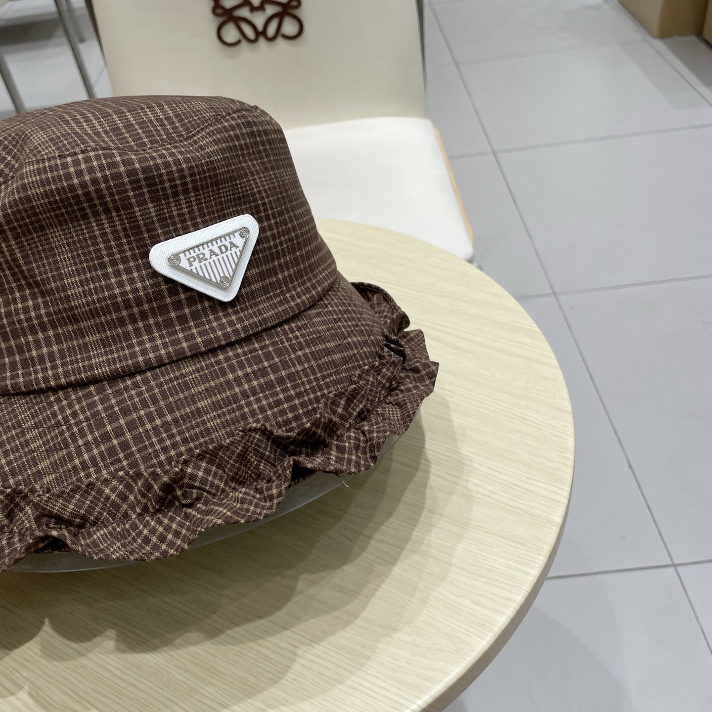  Prada普拉达百搭条纹格子显瘦遮阳渔夫帽帽子女春秋花边可爱网红渔夫帽平顶盆帽