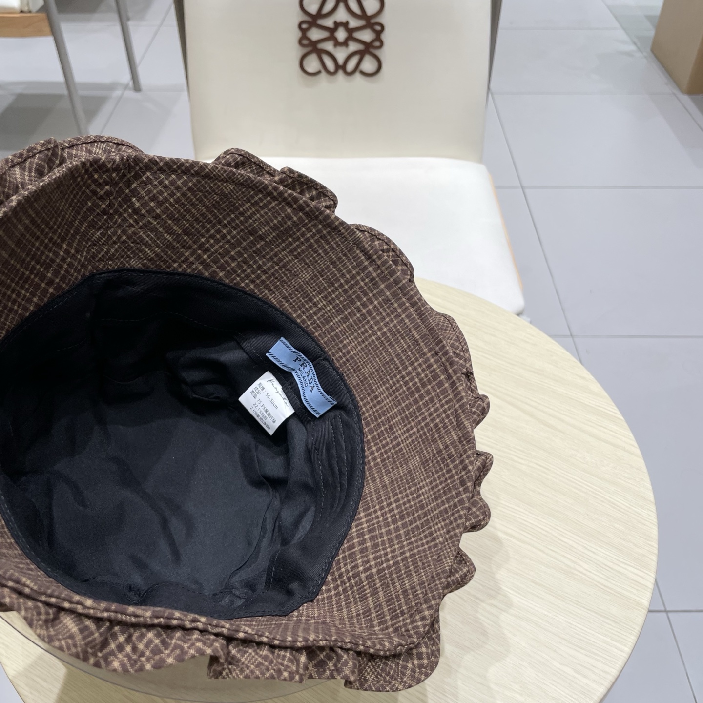  Prada普拉达百搭条纹格子显瘦遮阳渔夫帽帽子女春秋花边可爱网红渔夫帽平顶盆帽