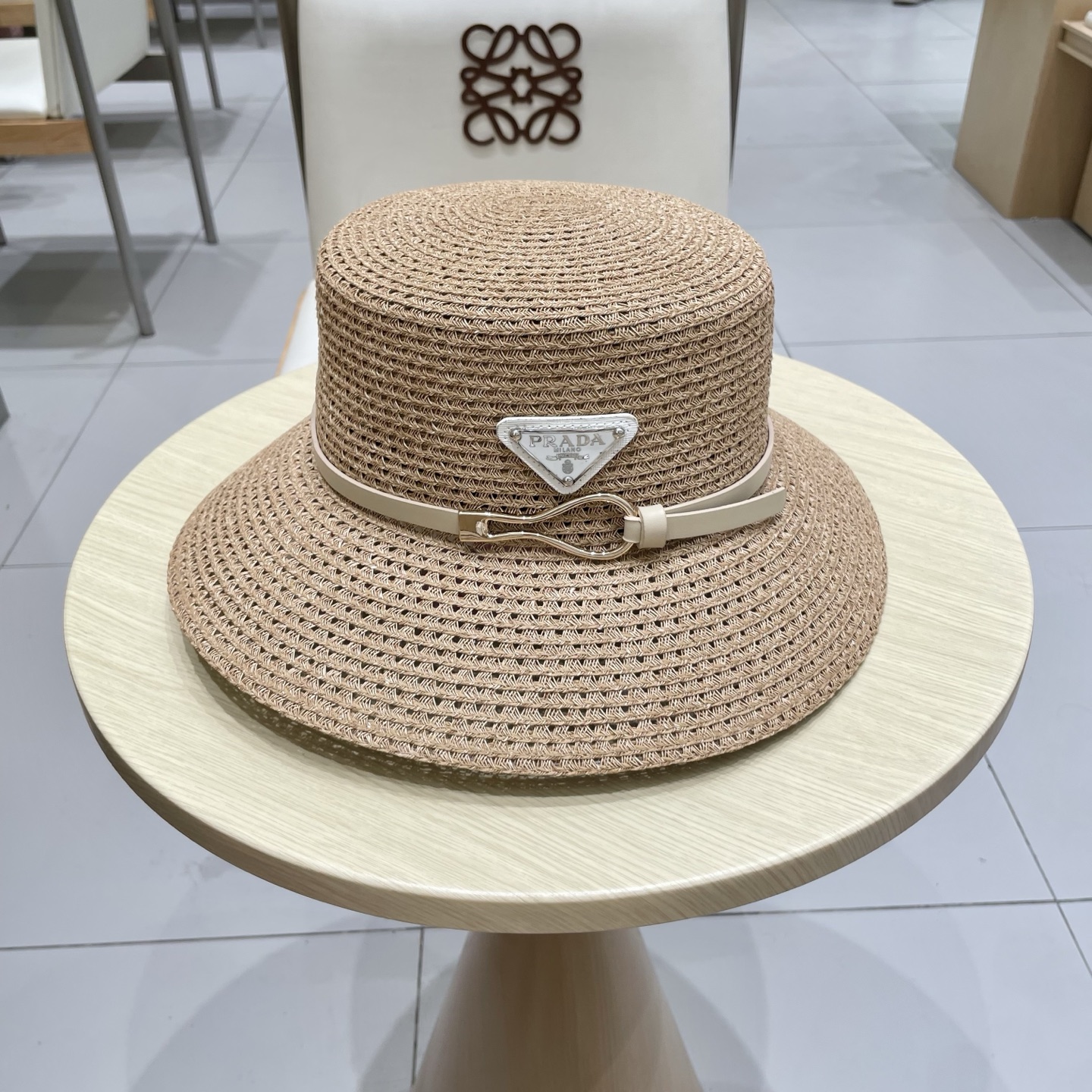 普拉达Prada新款礼帽，桶帽遮阳草帽，头围57cm