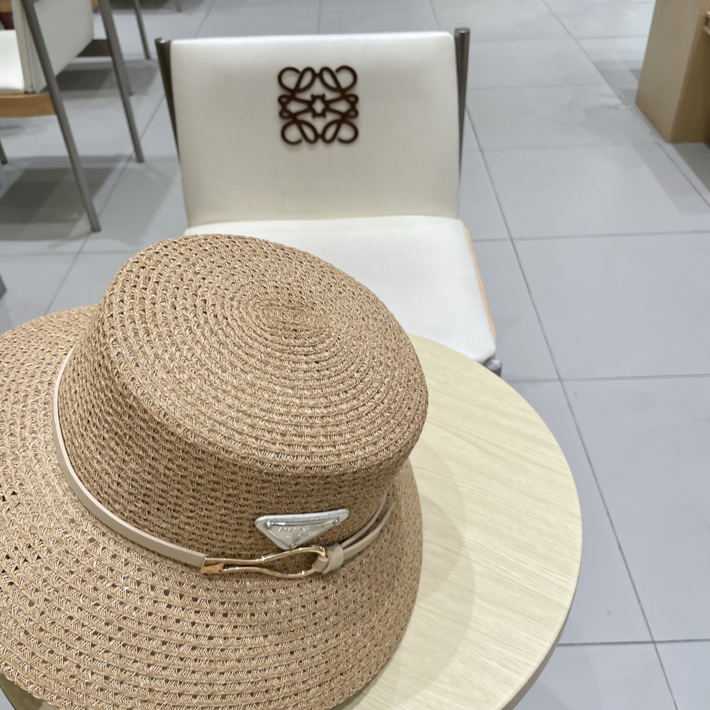  普拉达Prada新款礼帽，桶帽遮阳草帽，头围57cm