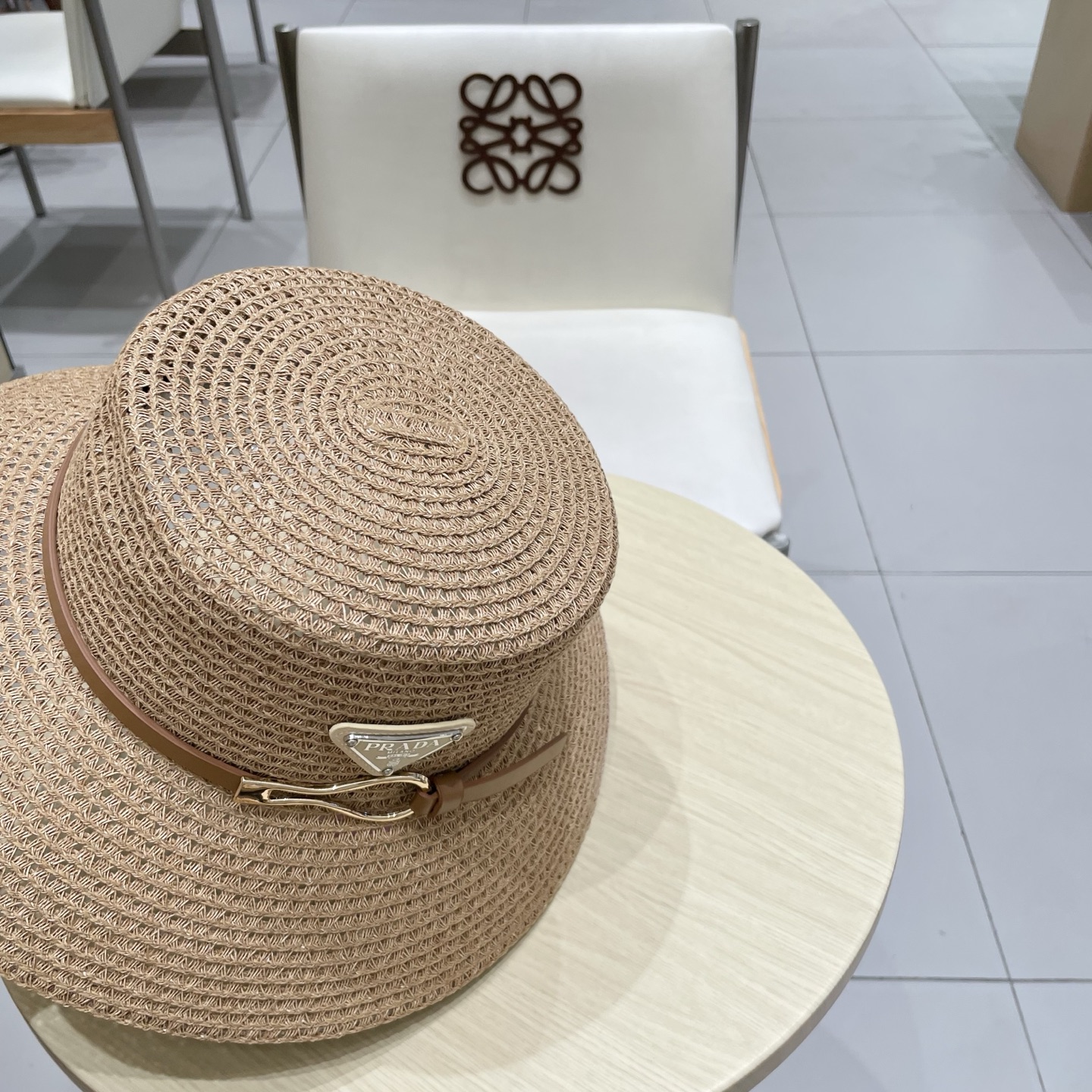  普拉达Prada新款礼帽，桶帽遮阳草帽，头围57cm