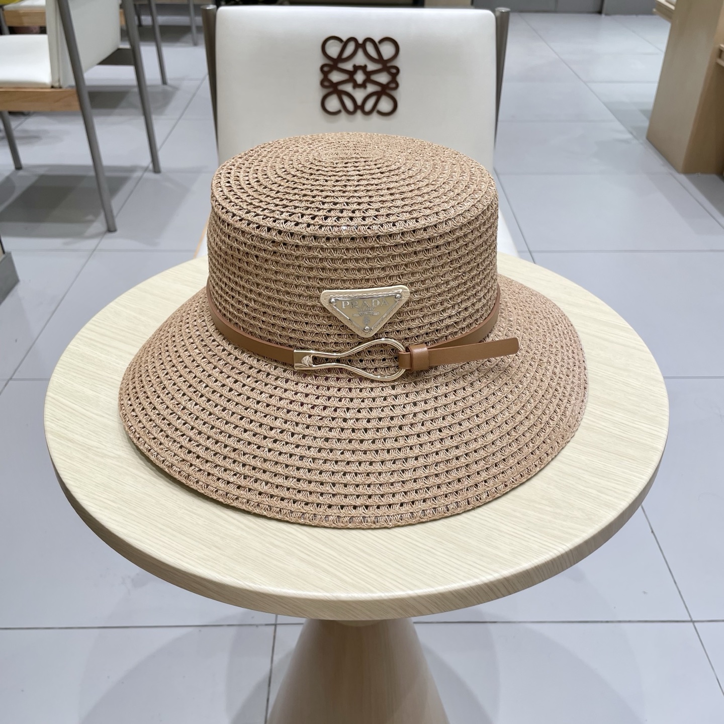  普拉达Prada新款礼帽，桶帽遮阳草帽，头围57cm