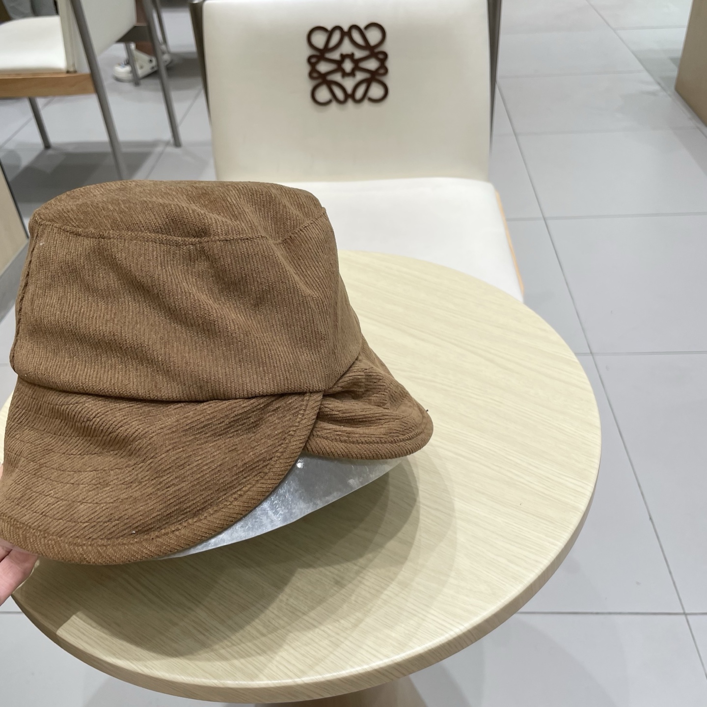  Prada普拉达开叉遮阳子女显脸布帽渔夫帽风防晒款春夏赫本优雅小盆帽蝴蝶结