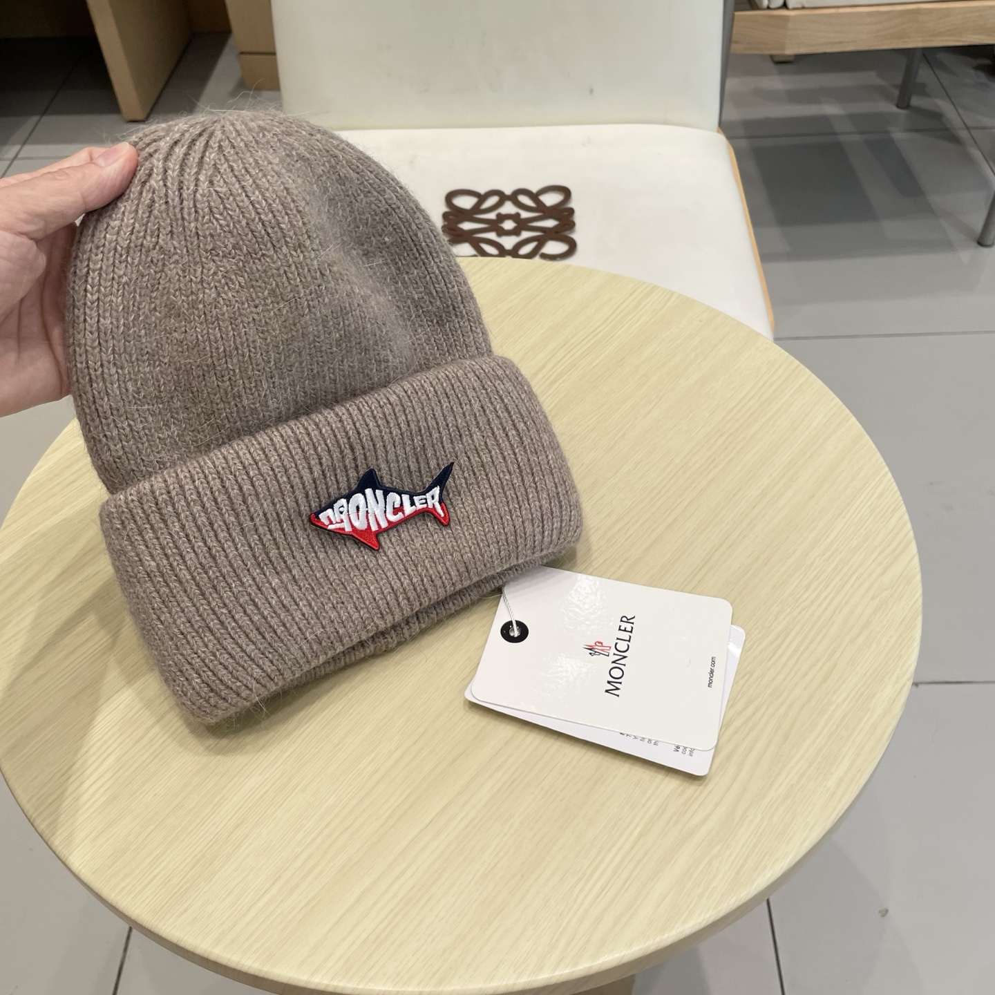 【MONCELER蒙口】2025秋冬新款兔毛毛线帽，设计款男女可戴，出街超好搭配！