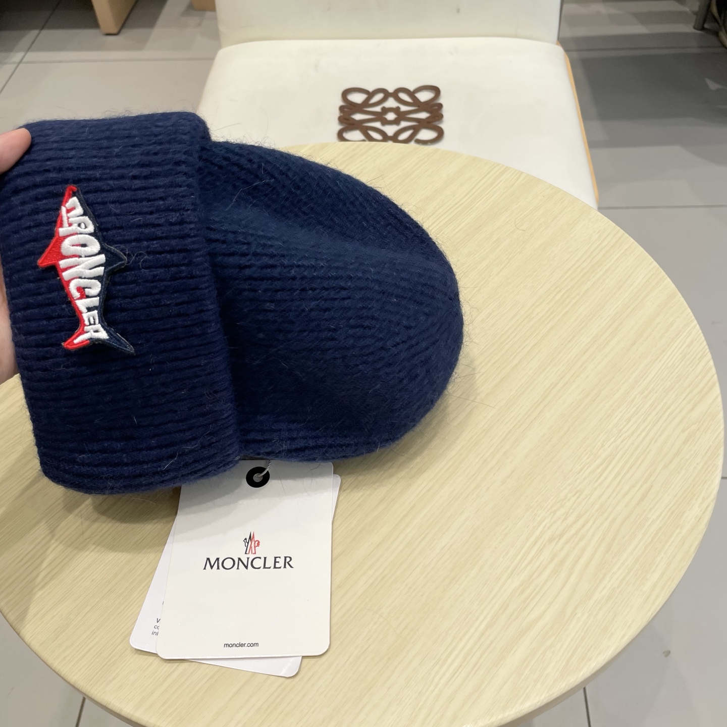 【MONCELER蒙口】2025秋冬新款兔毛毛线帽，设计款男女可戴，出街超好搭配！