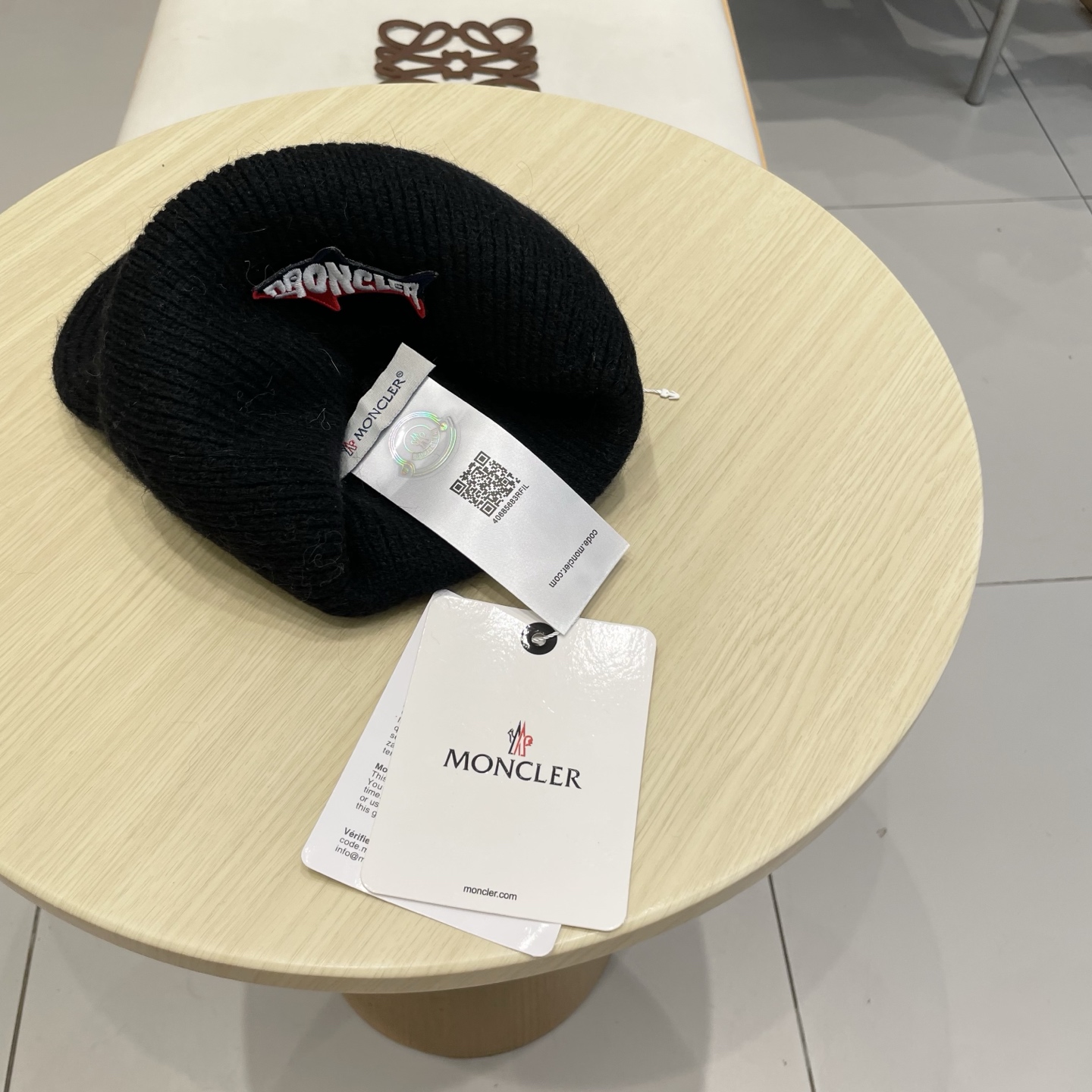 【MONCELER蒙口】2025秋冬新款兔毛毛线帽，设计款男女可戴，出街超好搭配！