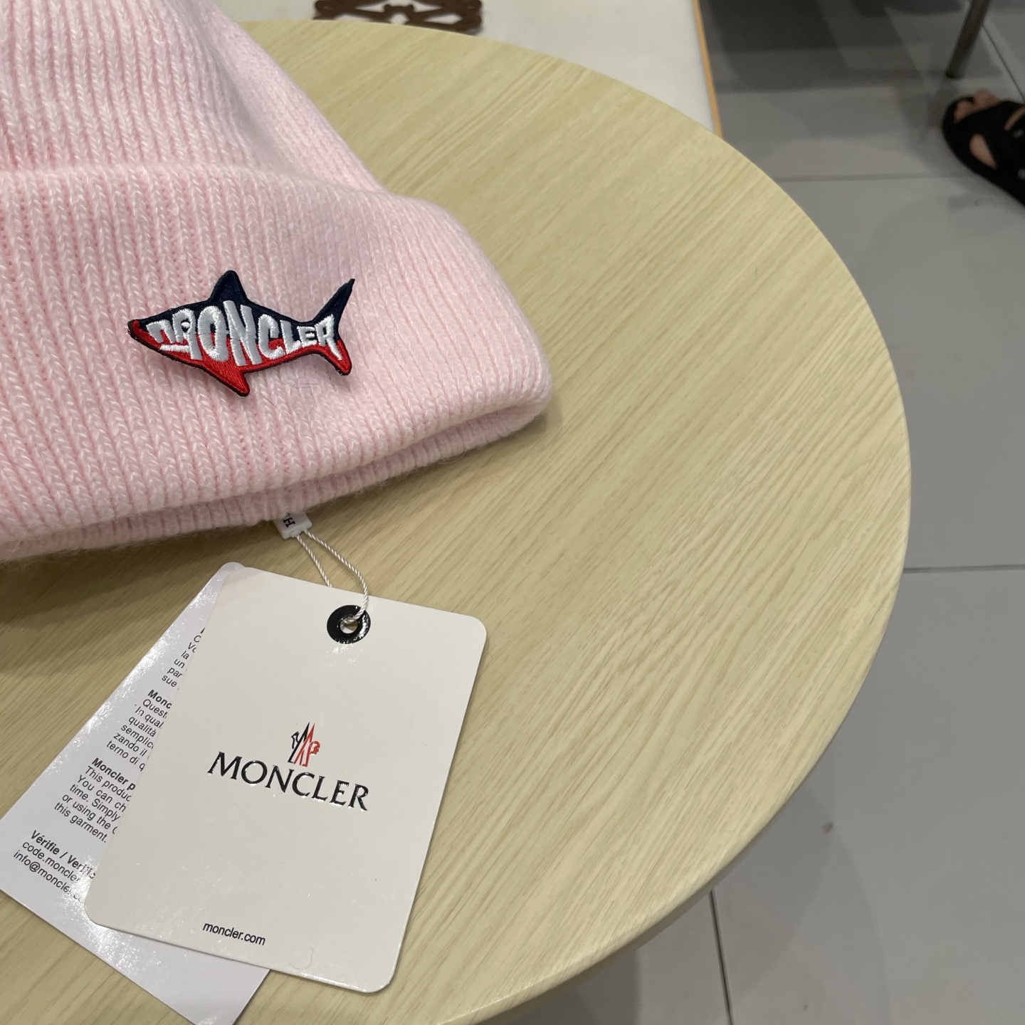 【MONCELER蒙口】2025秋冬新款兔毛毛线帽，设计款男女可戴，出街超好搭配！