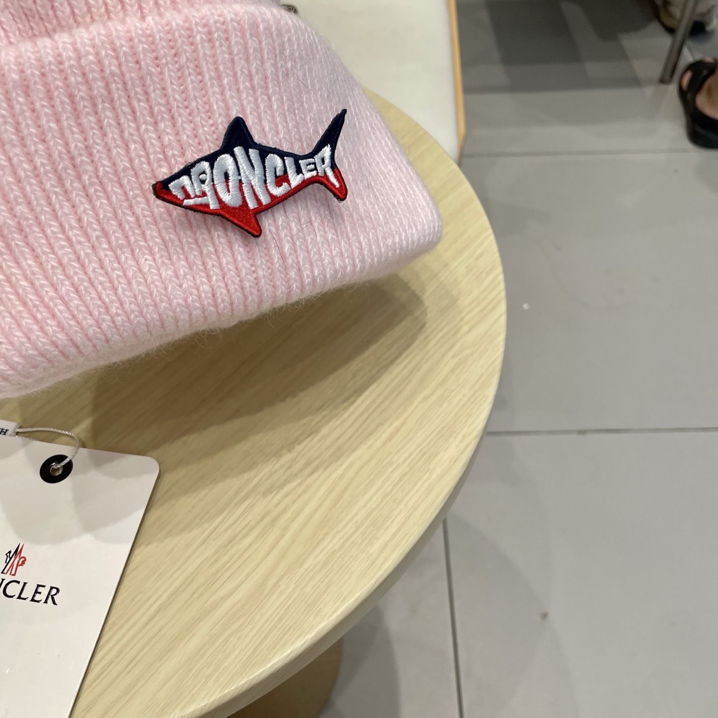 【MONCELER蒙口】2025秋冬新款兔毛毛线帽，设计款男女可戴，出街超好搭配！