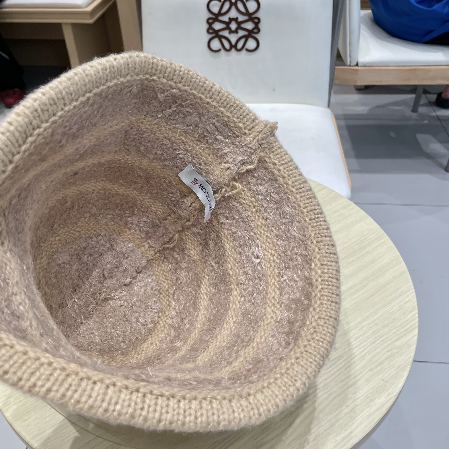  蒙口【MONCELER新款毛绒大头围水桶帽女秋冬韩版可爱百搭显脸小保暖条纹渔夫帽子