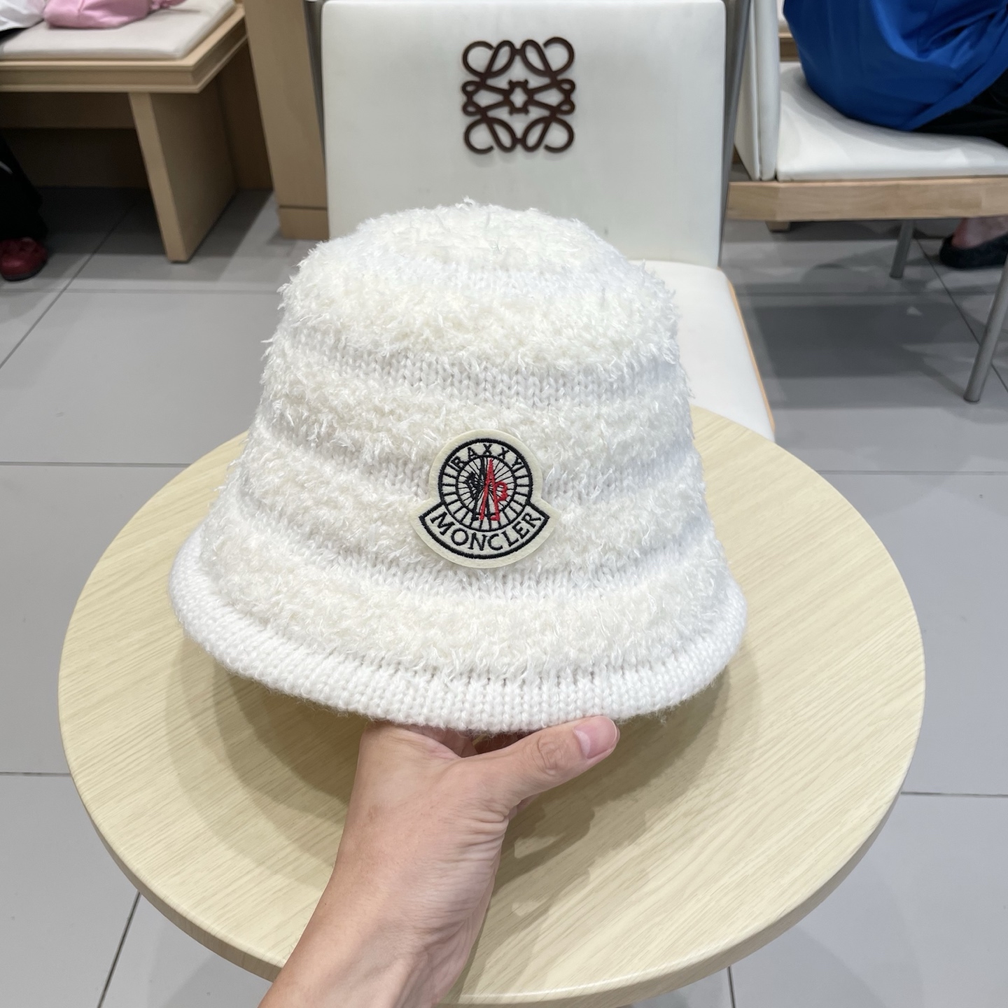  蒙口【MONCELER新款毛绒大头围水桶帽女秋冬韩版可爱百搭显脸小保暖条纹渔夫帽子