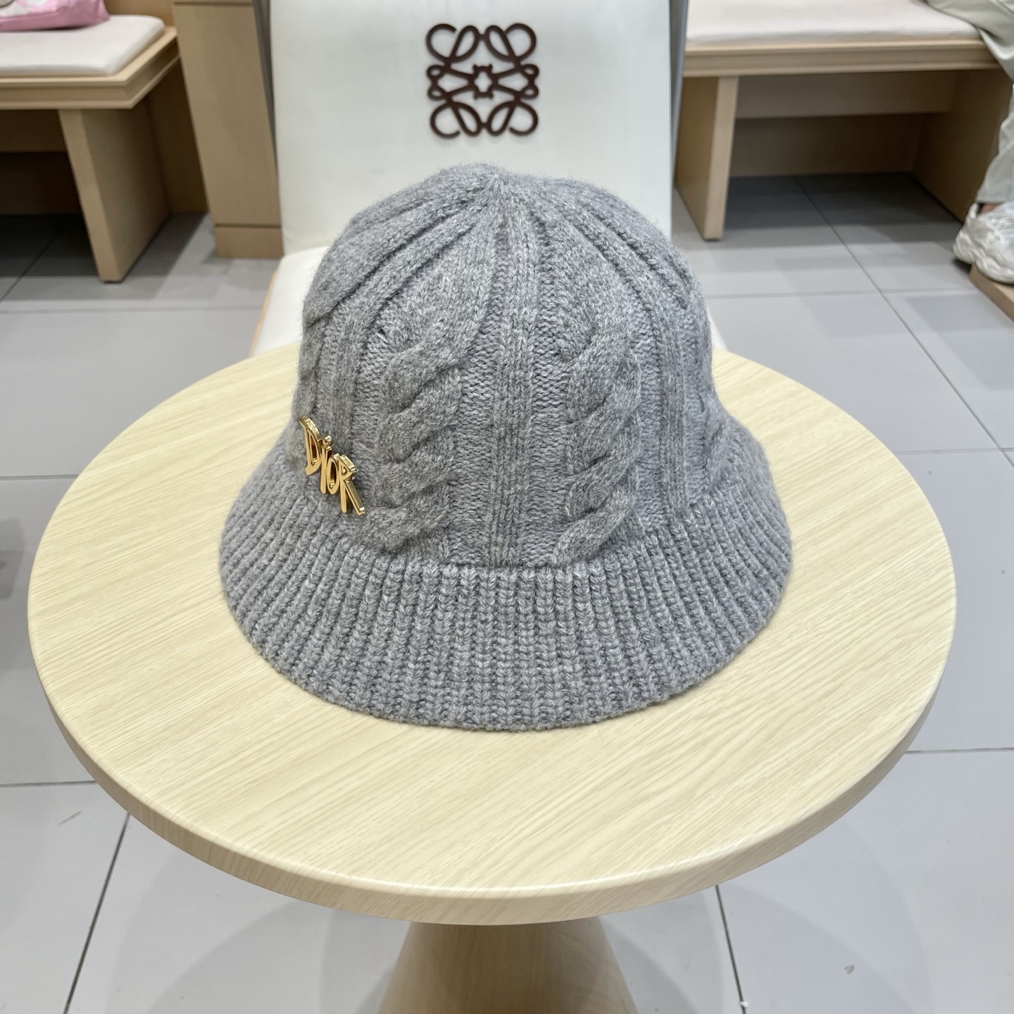  迪奥DIOR秋冬渔夫帽针织盆帽纯色韩版时尚百搭毛线帽子新款水桶帽网红ins