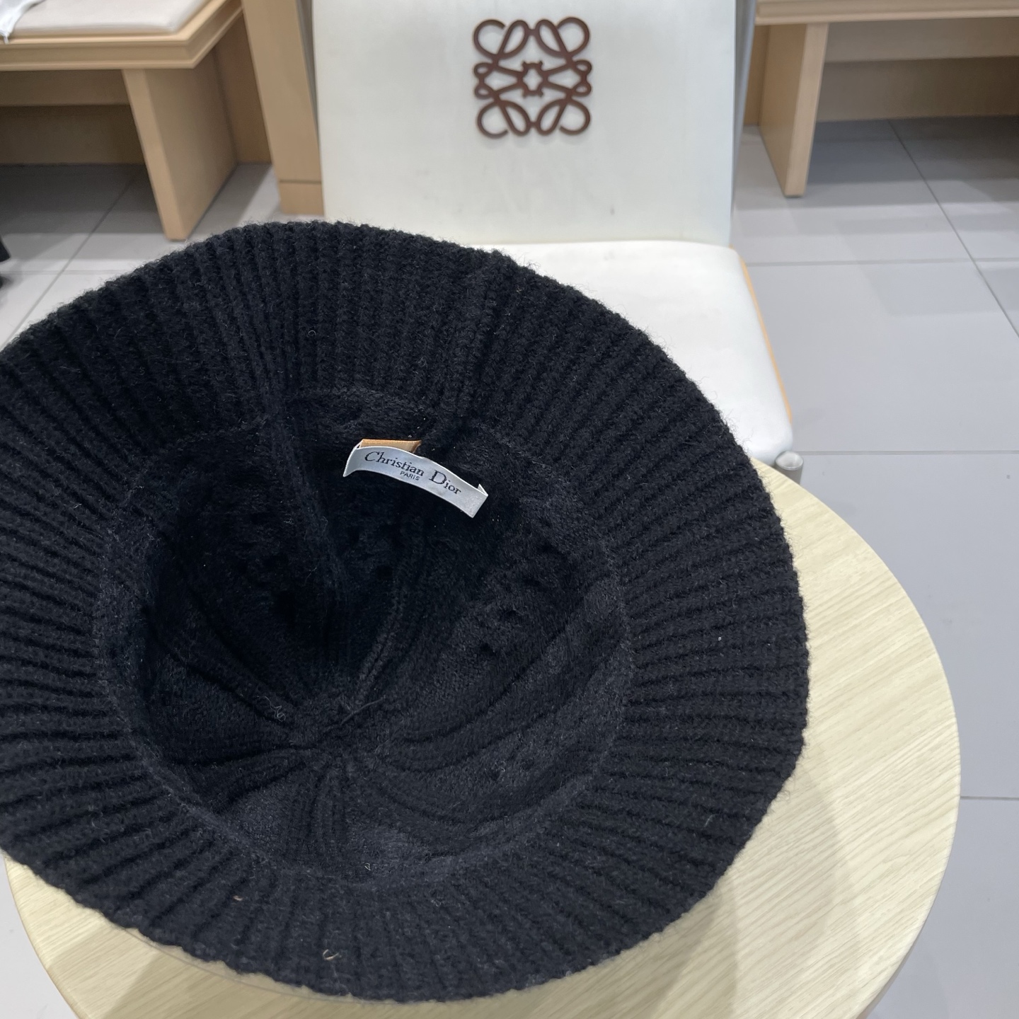  迪奥DIOR秋冬渔夫帽针织盆帽纯色韩版时尚百搭毛线帽子新款水桶帽网红ins