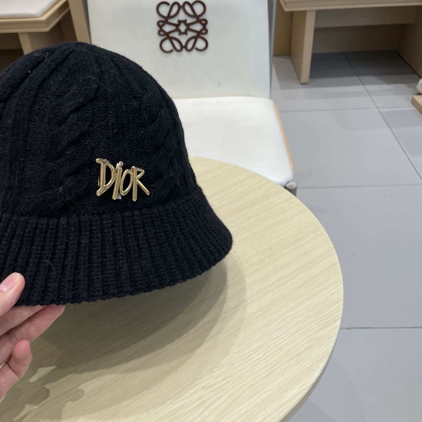  迪奥DIOR秋冬渔夫帽针织盆帽纯色韩版时尚百搭毛线帽子新款水桶帽网红ins