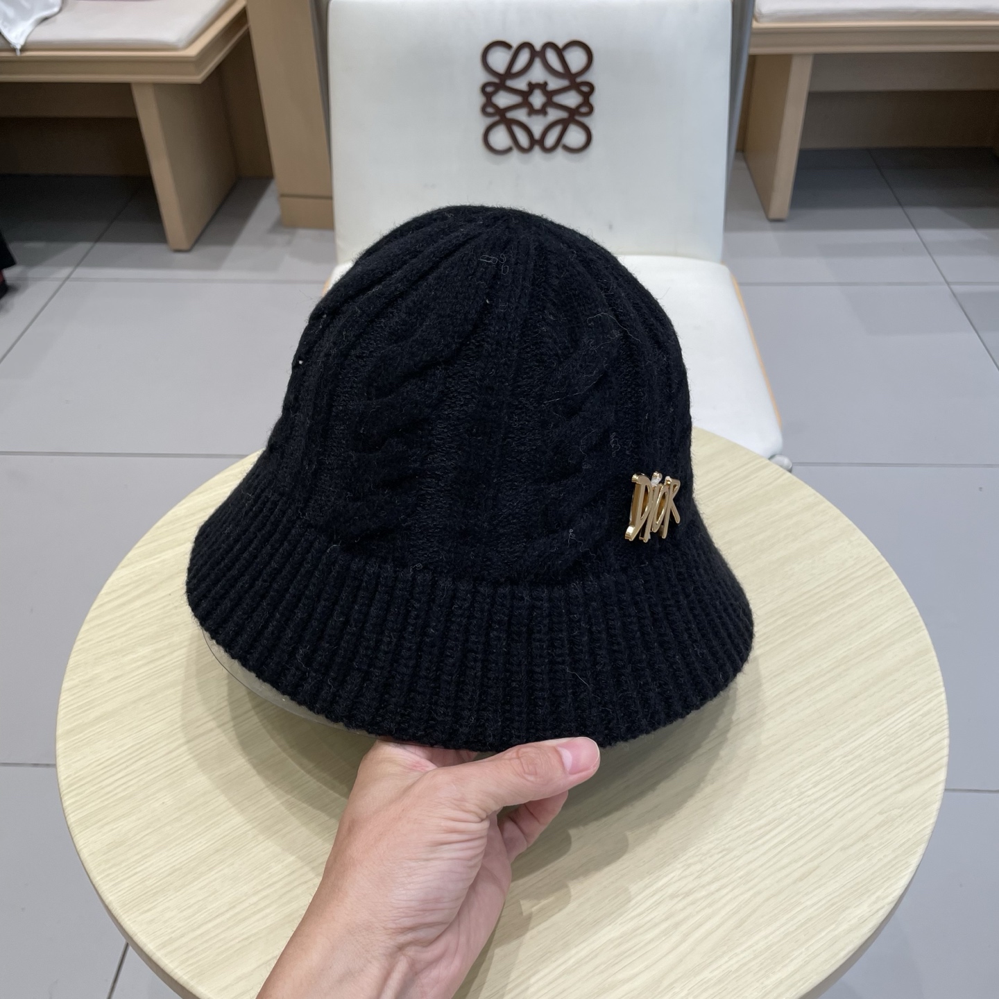  迪奥DIOR秋冬渔夫帽针织盆帽纯色韩版时尚百搭毛线帽子新款水桶帽网红ins