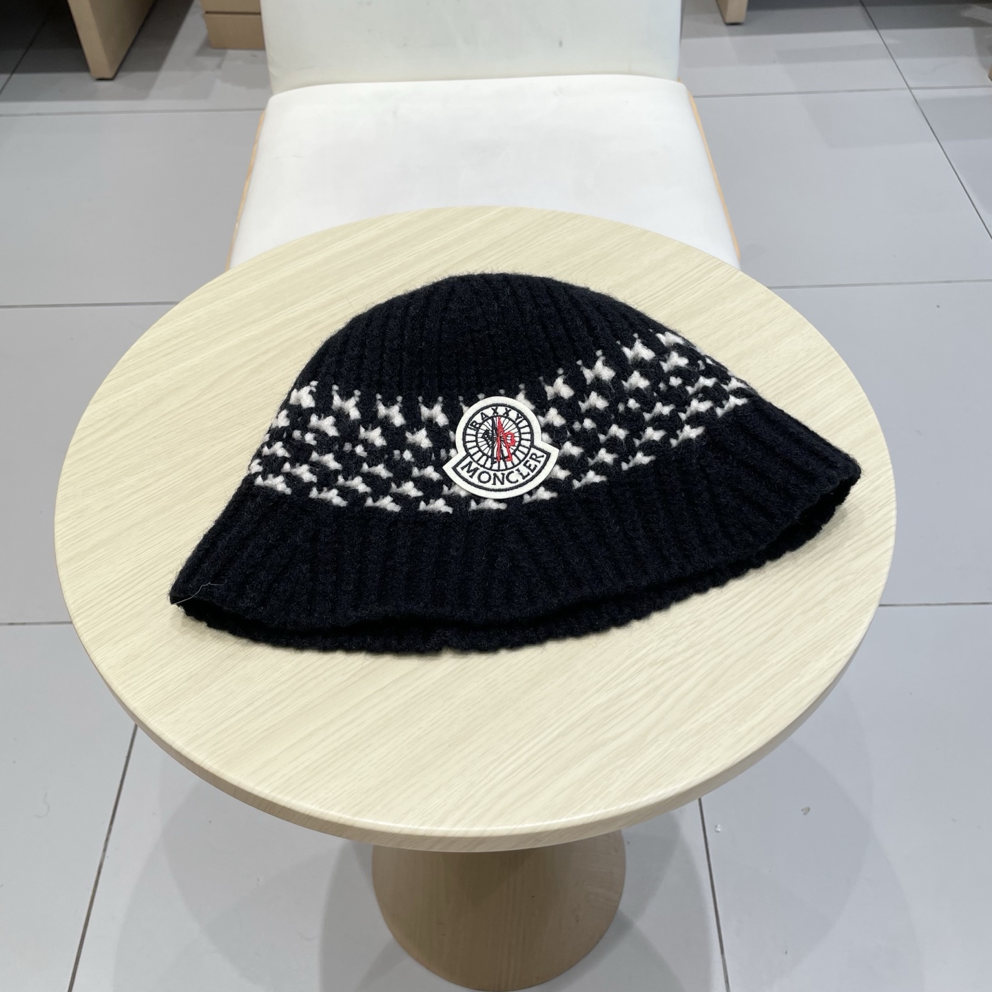   蒙口【MONCELER秋冬新款毛线渔夫帽条纹拼色百搭针织帽盆帽保暖