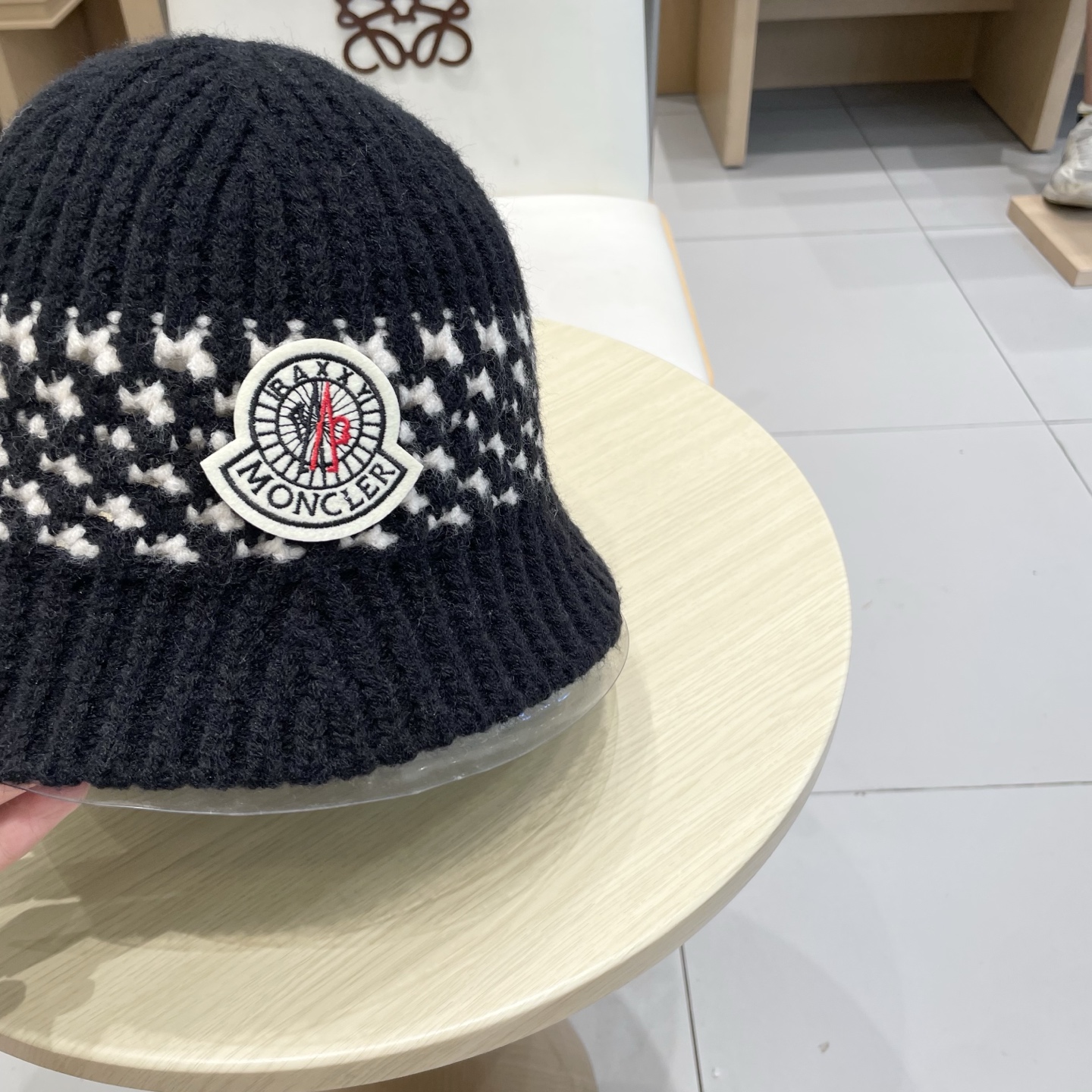   蒙口【MONCELER秋冬新款毛线渔夫帽条纹拼色百搭针织帽盆帽保暖