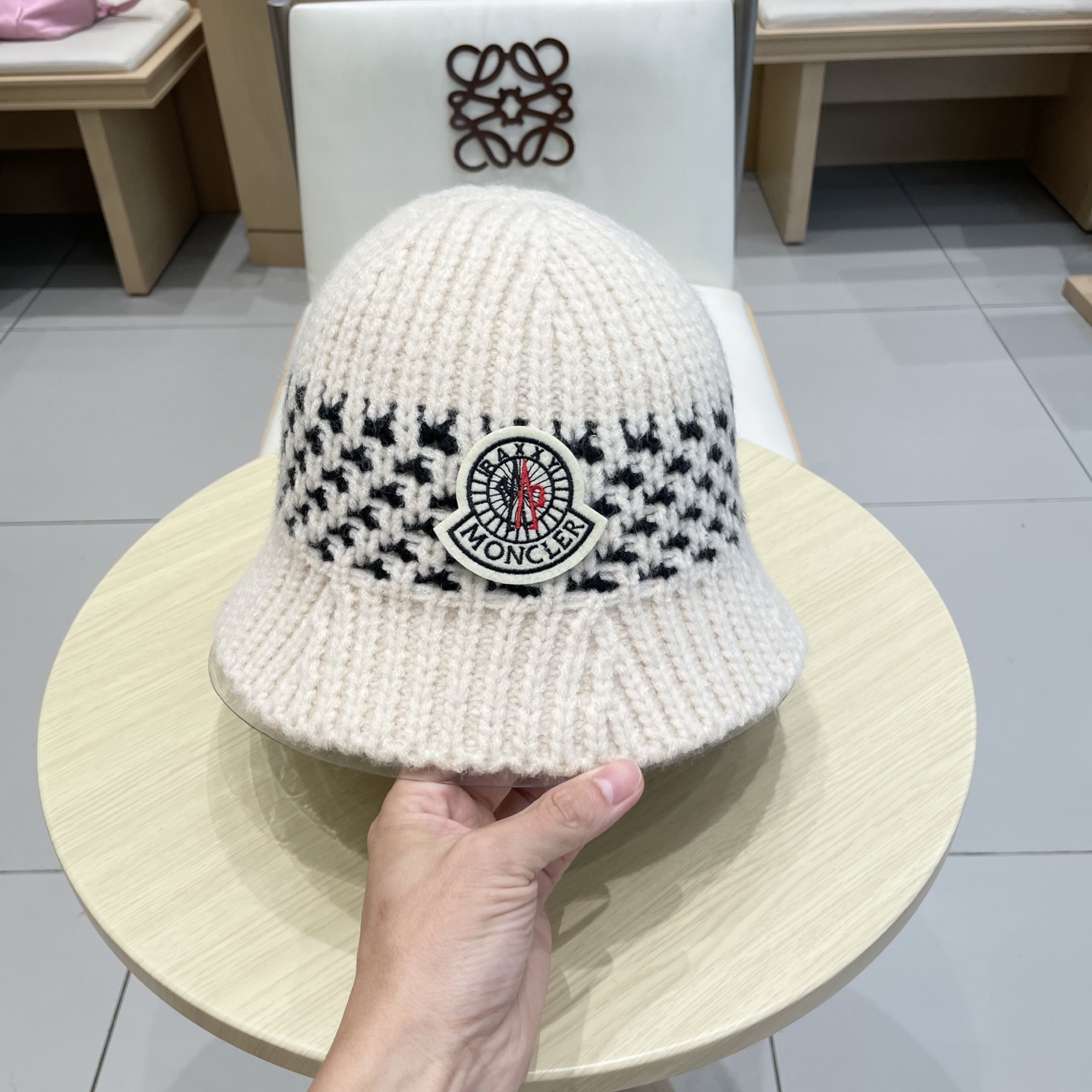   蒙口【MONCELER秋冬新款毛线渔夫帽条纹拼色百搭针织帽盆帽保暖