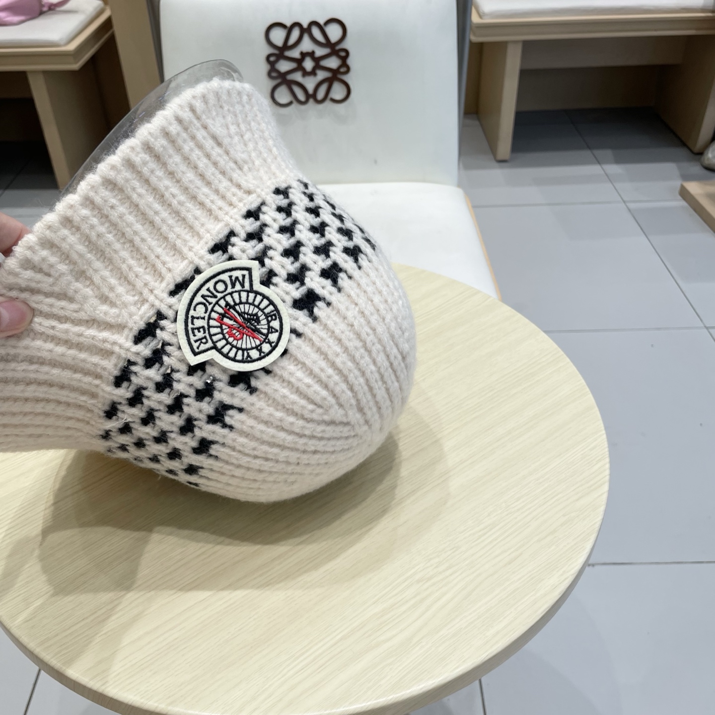   蒙口【MONCELER秋冬新款毛线渔夫帽条纹拼色百搭针织帽盆帽保暖